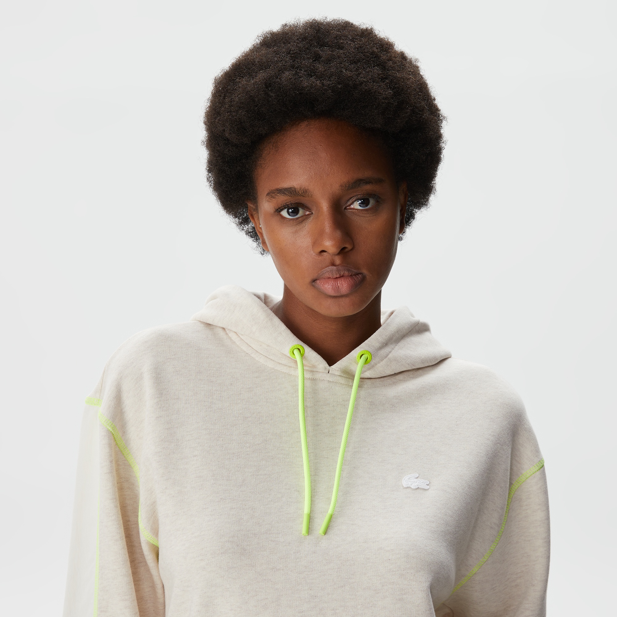 Lacoste Kadın Relaxed Fit Kapüşonlu Renk Bloklu Beyaz Sweatshirt