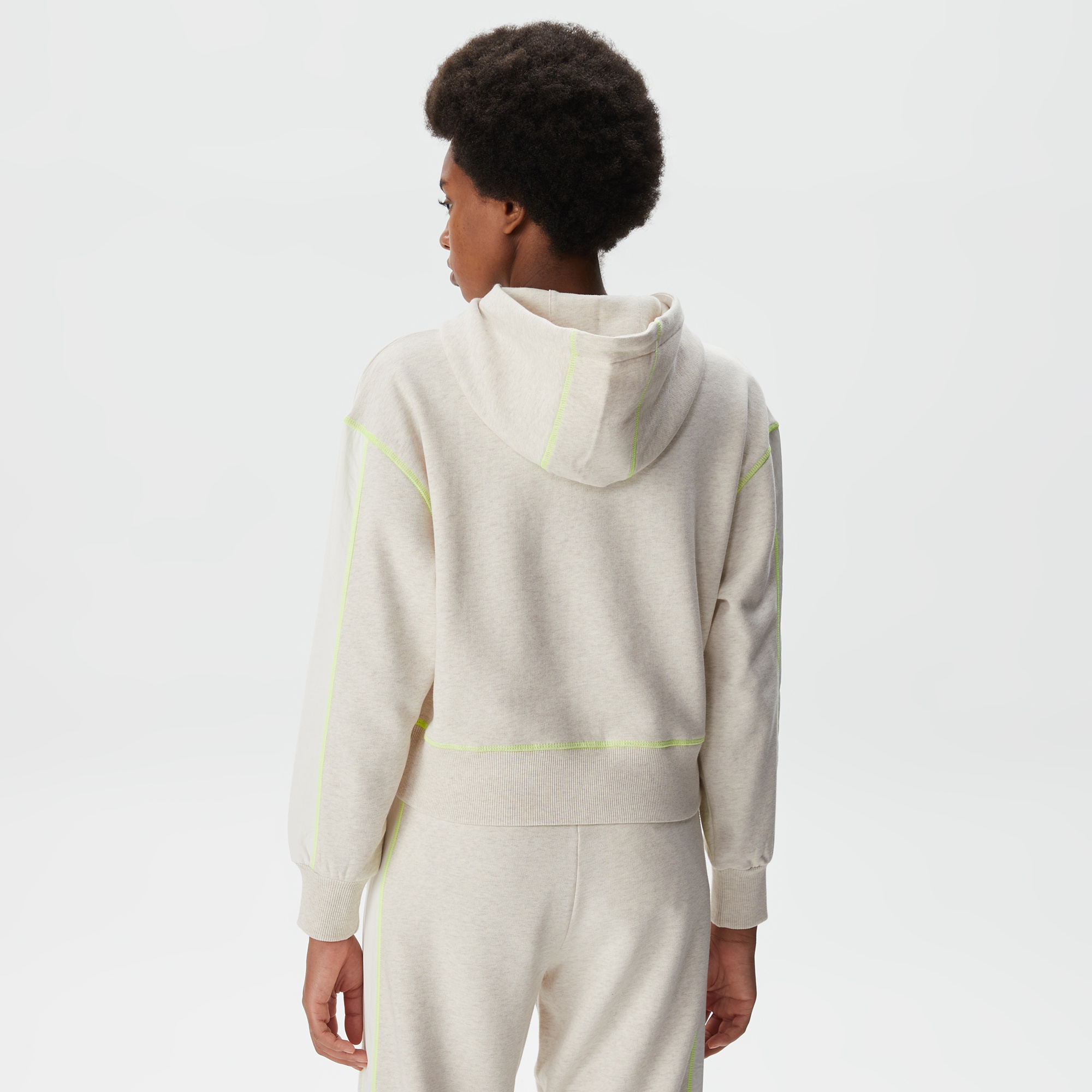 Lacoste Kadın Relaxed Fit Kapüşonlu Renk Bloklu Beyaz Sweatshirt