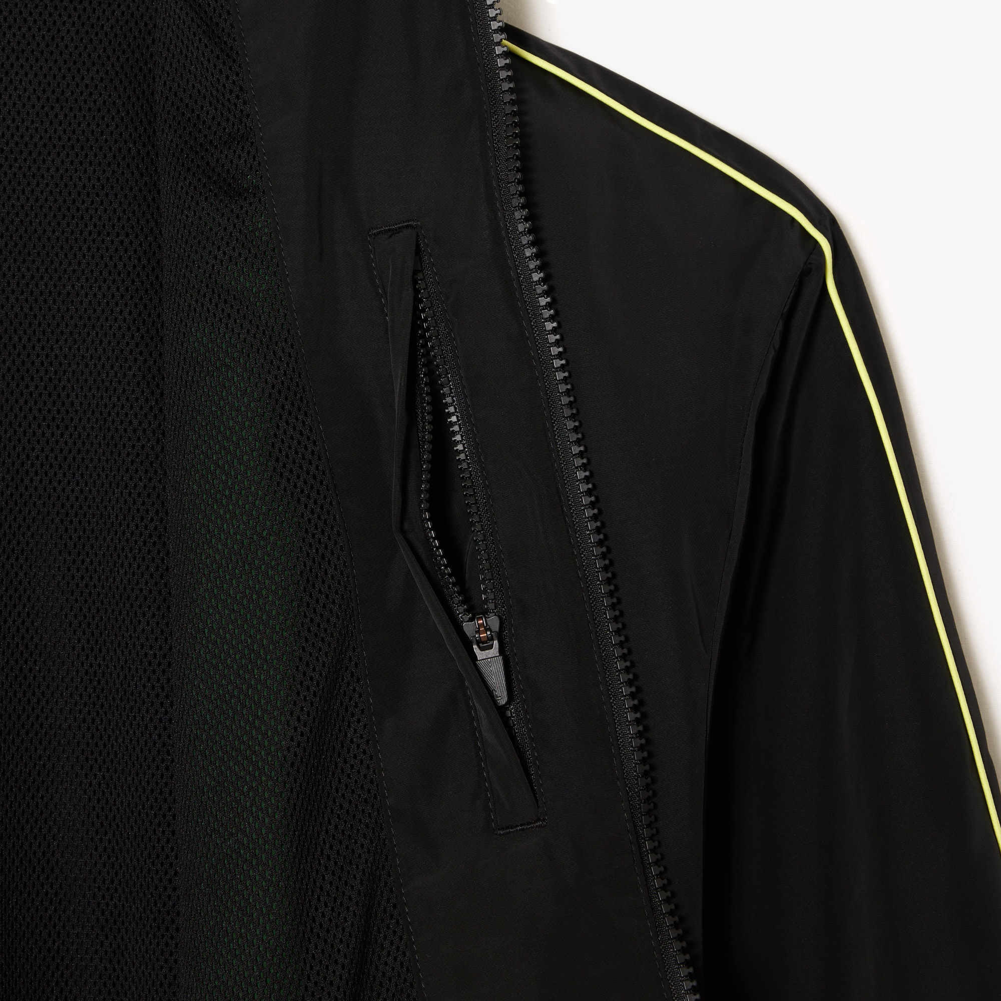 Lacoste Erkek Dik Yaka Baskılı Siyah Mont