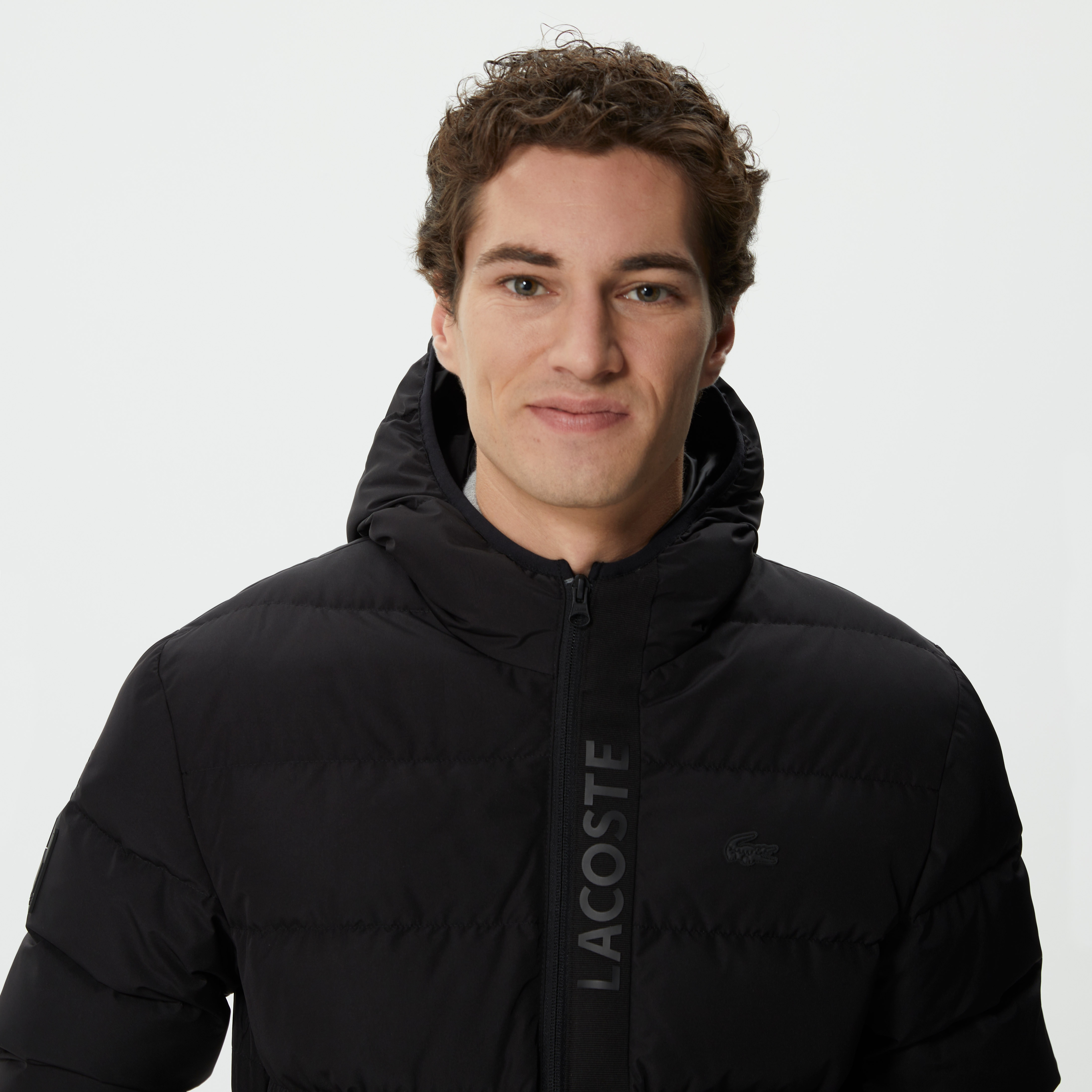 Lacoste Erkek Kapüşonlu Kapitone Siyah Mont