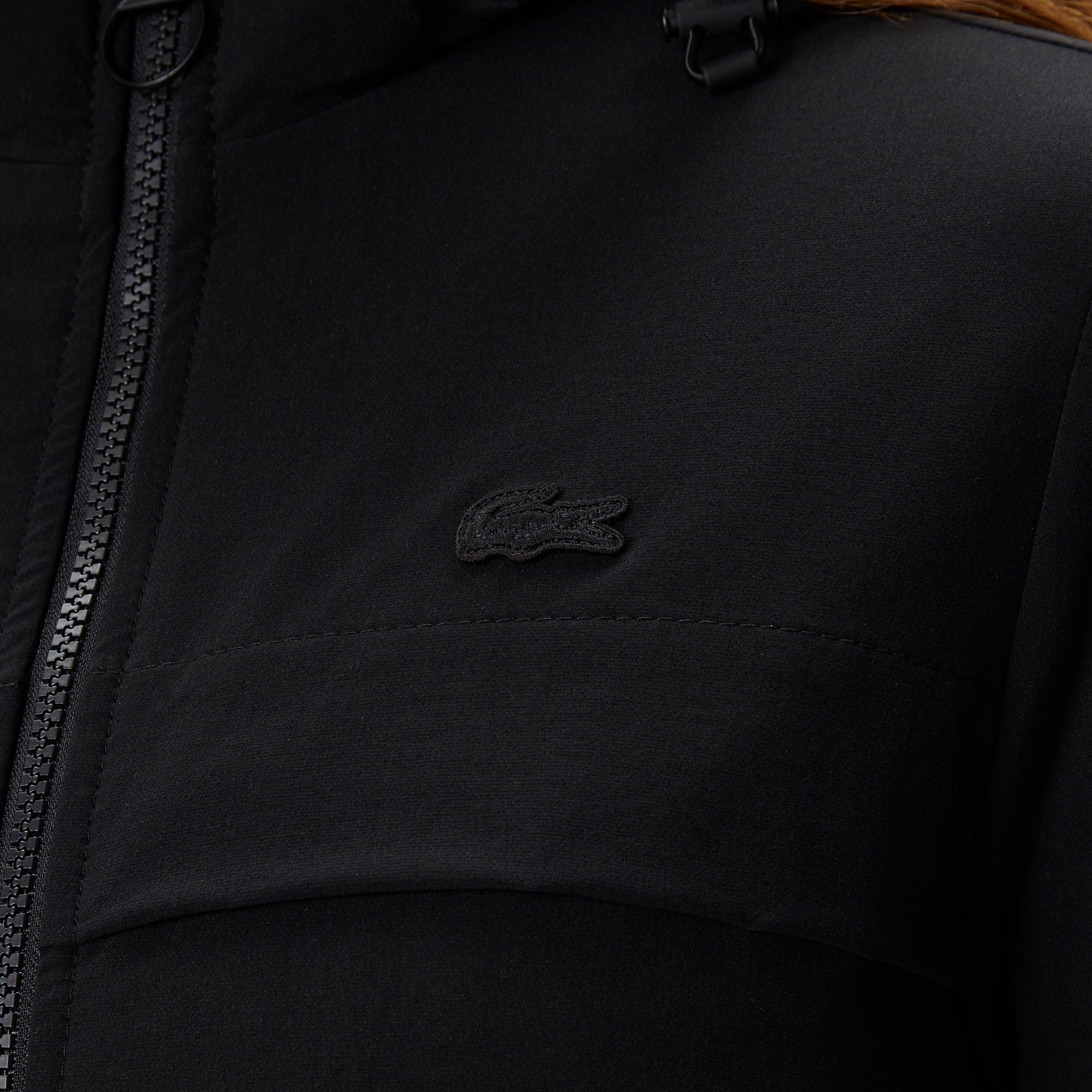 Lacoste Kadın Kapüşonlu Baskılı Siyah Mont