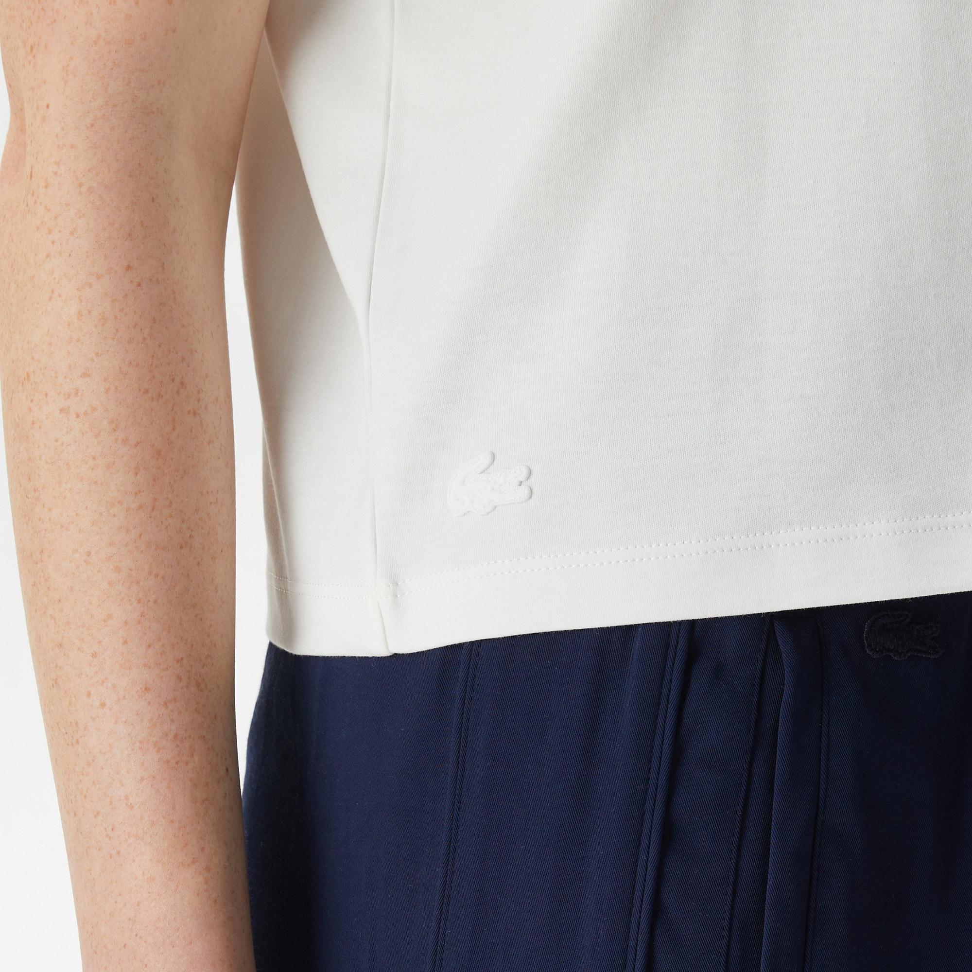 Lacoste Kadın Loose Fit Bisiklet Yaka Baskılı Organik Pamuk Beyaz T-Shirt