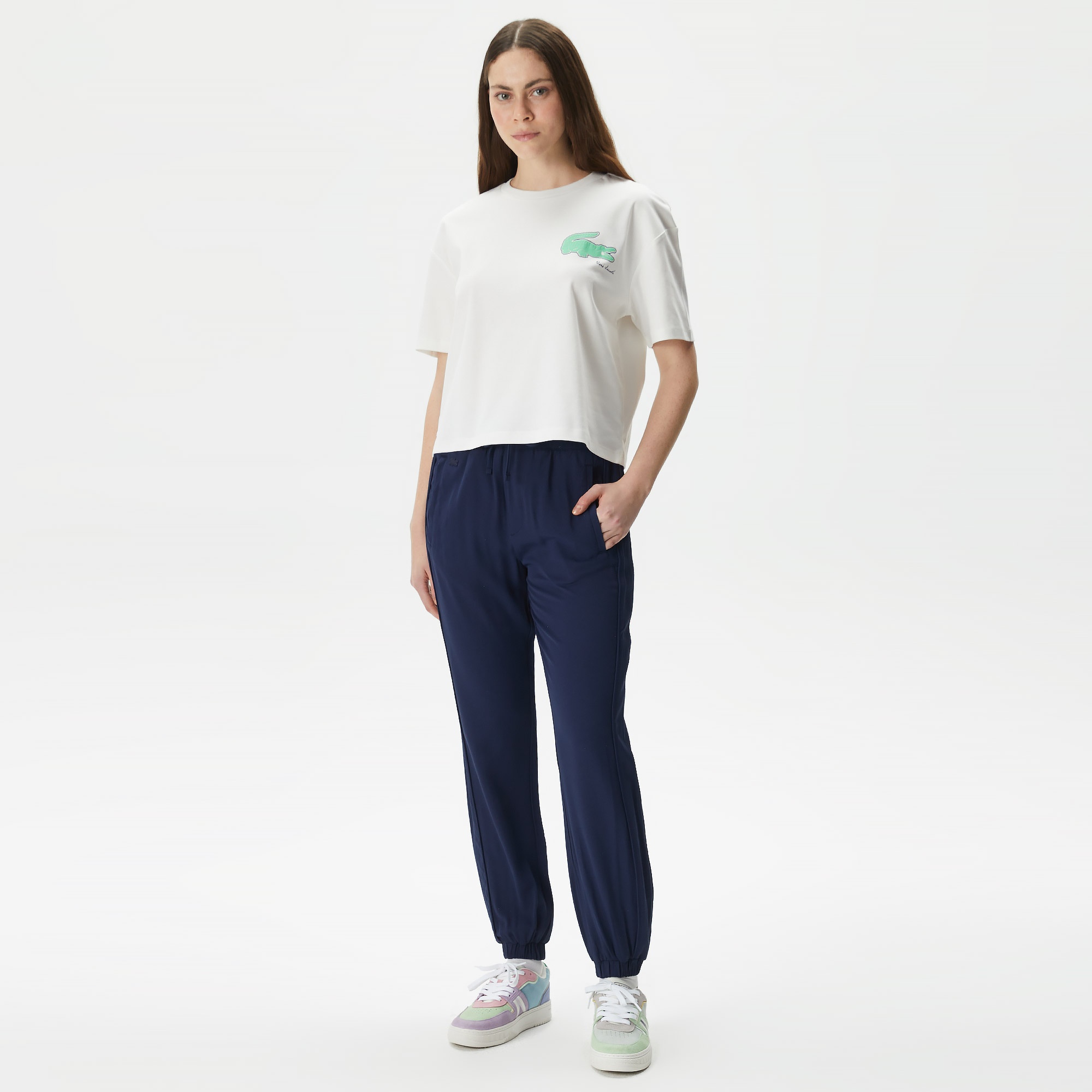 Lacoste Kadın Loose Fit Bisiklet Yaka Baskılı Organik Pamuk Beyaz T-Shirt