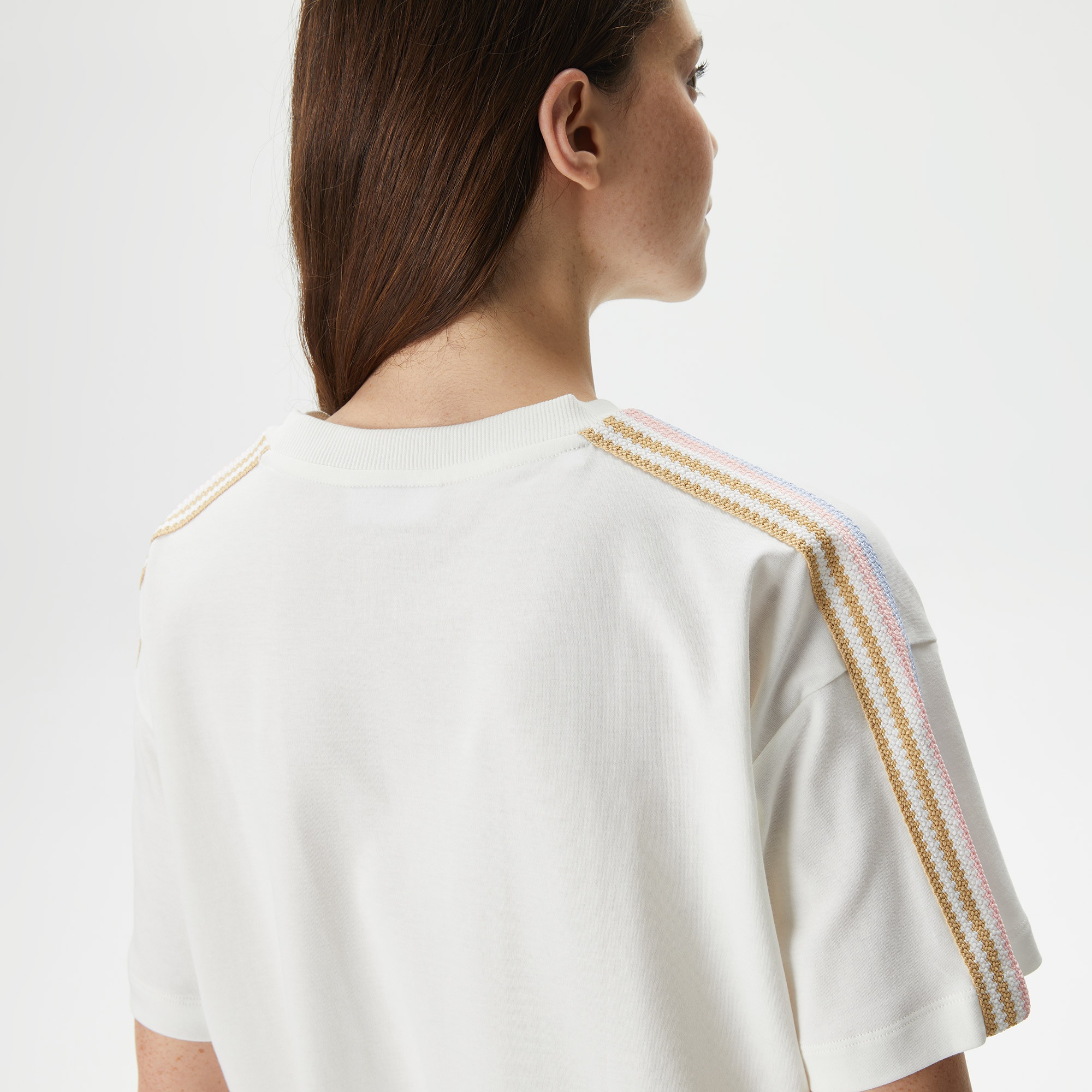 Lacoste Kadın Relaxed Fit Bisiklet Yaka Beyaz T-Shirt