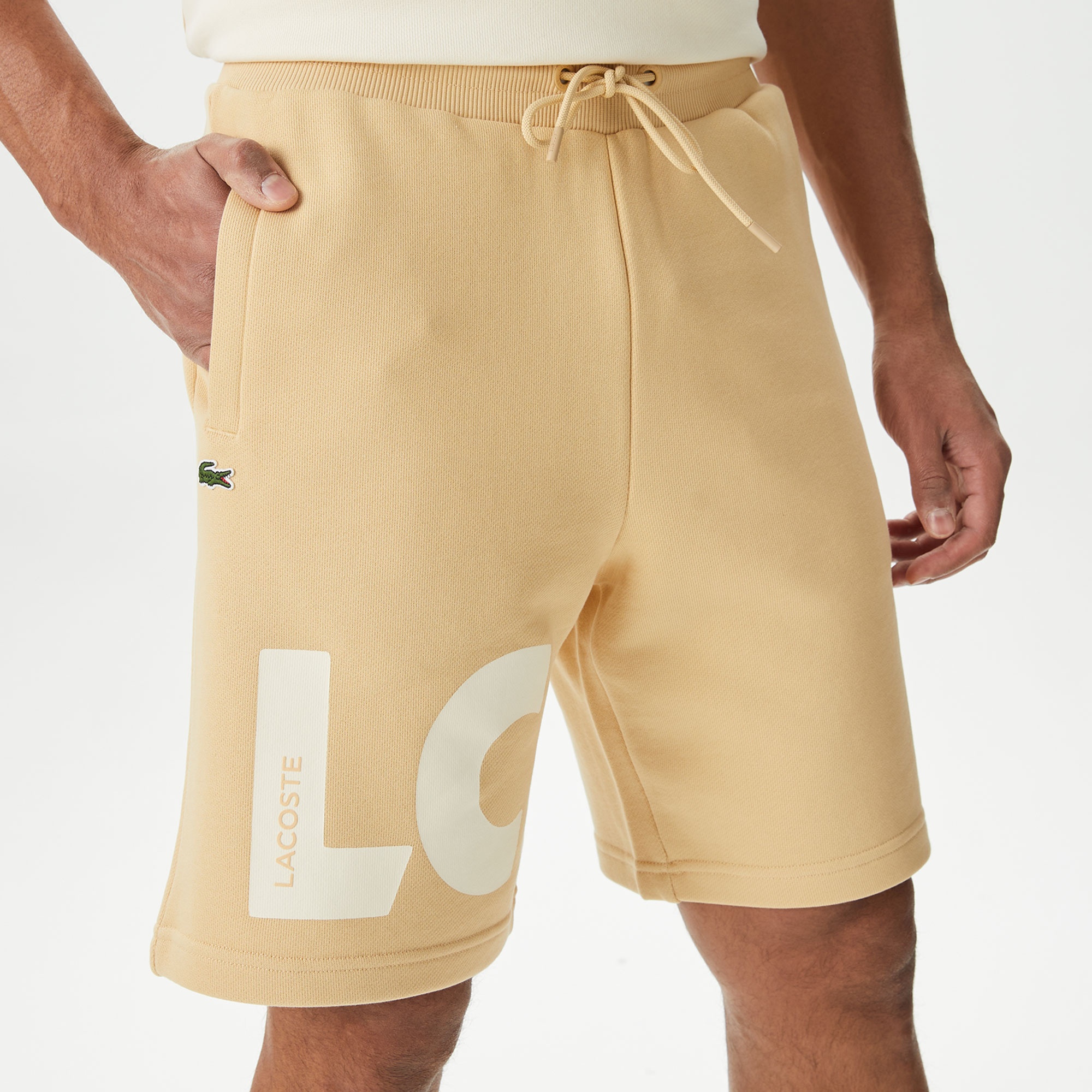 Lacoste Erkek Relaxed Fit Baskılı Bej Şort