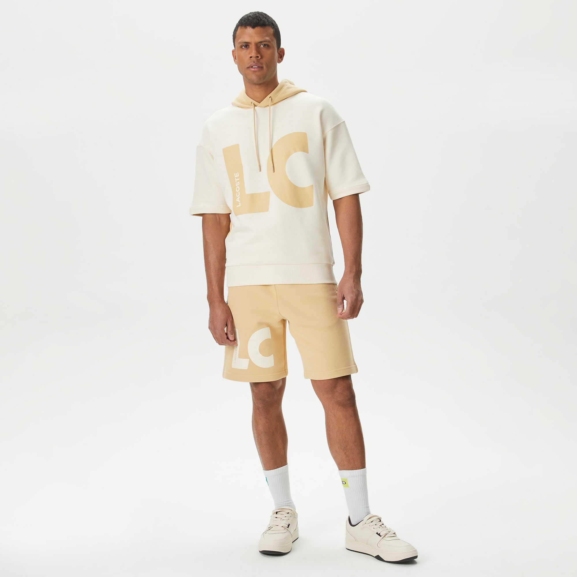 Lacoste Erkek Relaxed Fit Baskılı Bej Şort