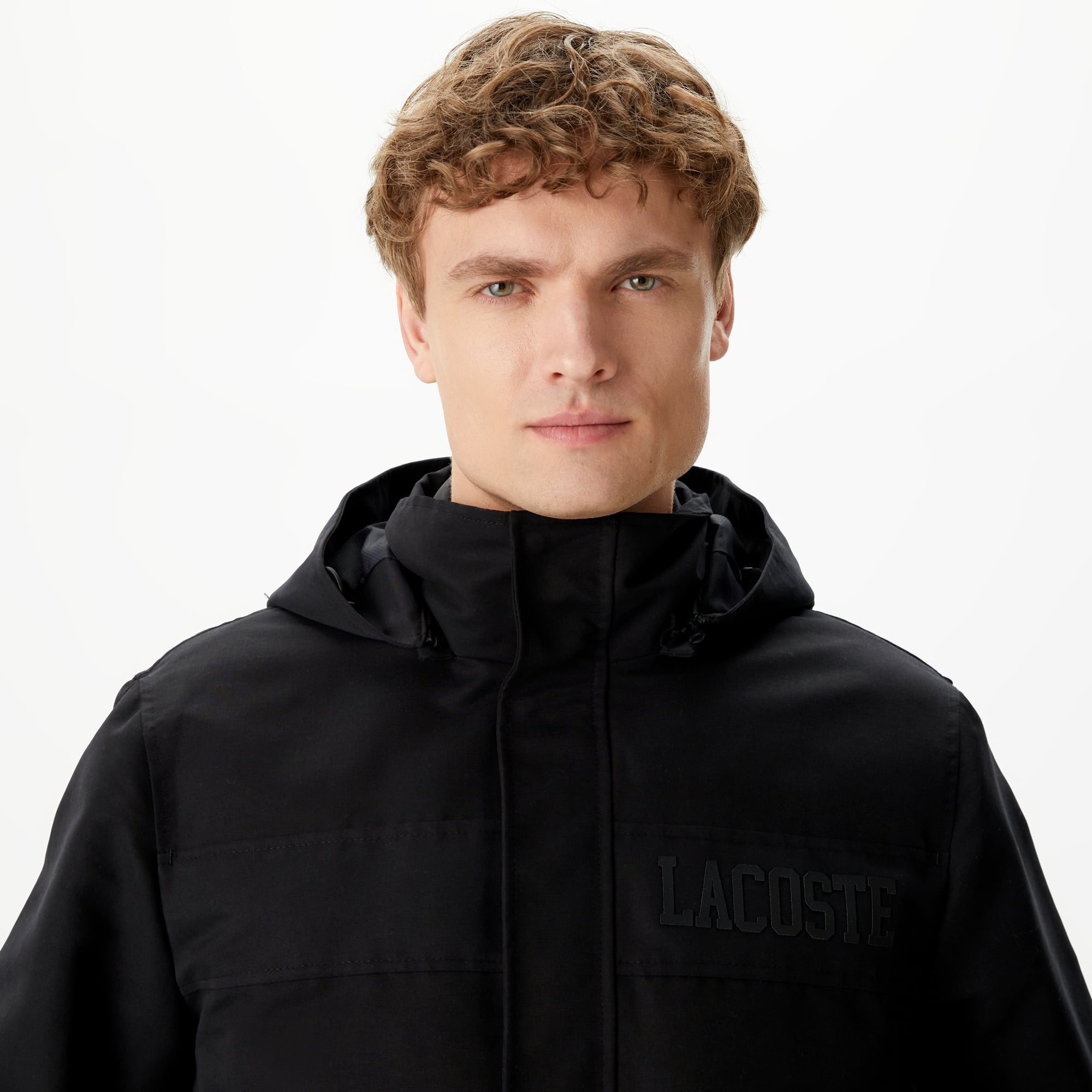 Lacoste Erkek Kapüşonlu Siyah Çıkarılabilir Yelek Detaylı Mont