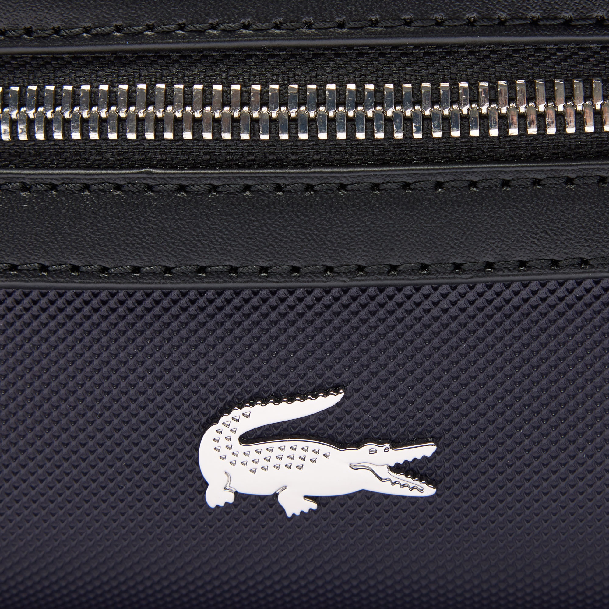 Lacoste Kadın Siyah Postacı Çantası