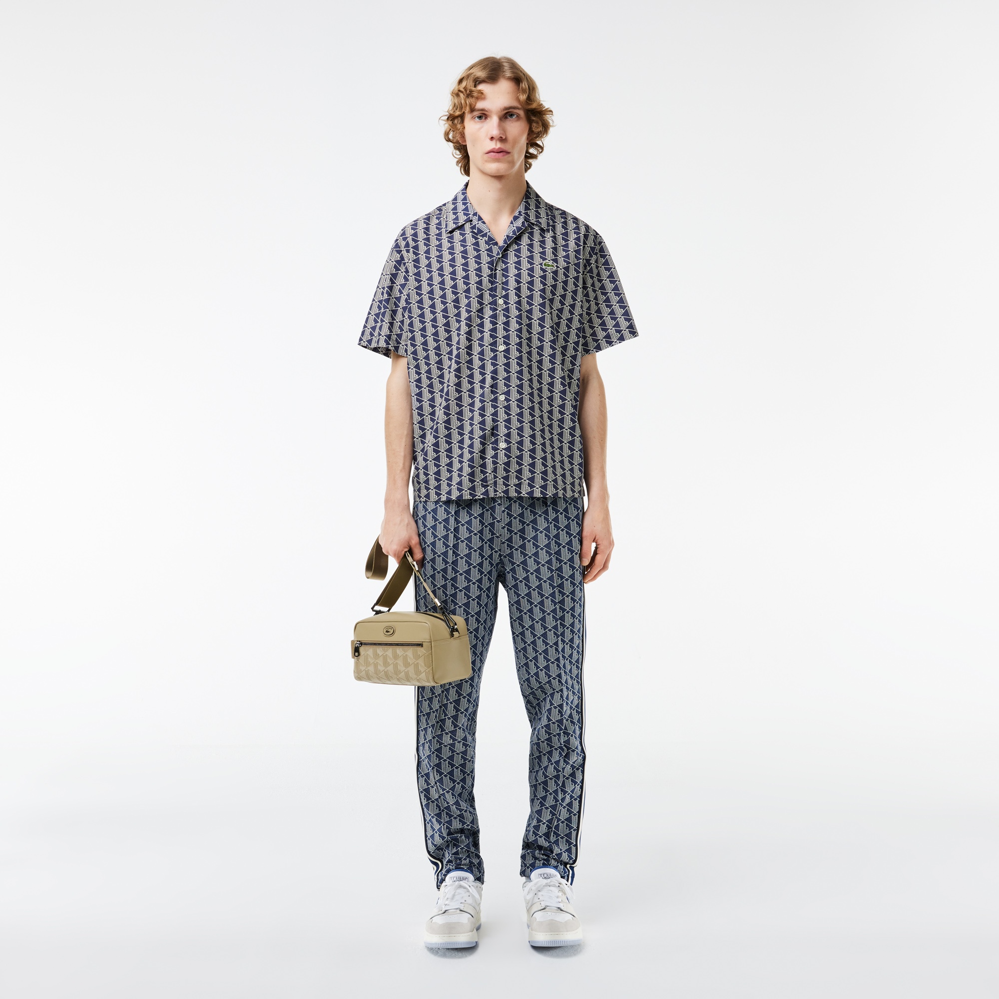 Lacoste Erkek Relaxed Fit Kısa Kollu Monogram Lacivert Gömlek