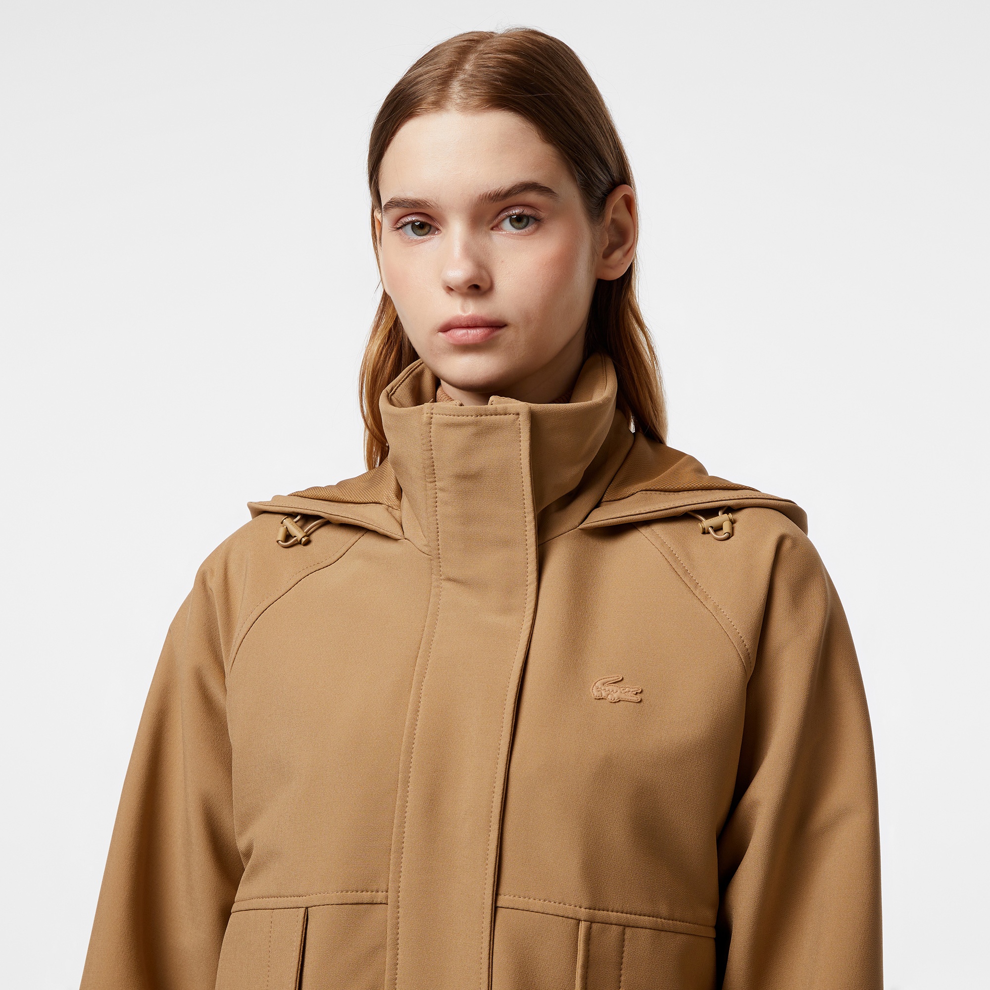 Lacoste Kadın Relaxed Fit Kapüşonlu Kahverengi Yağmurluk