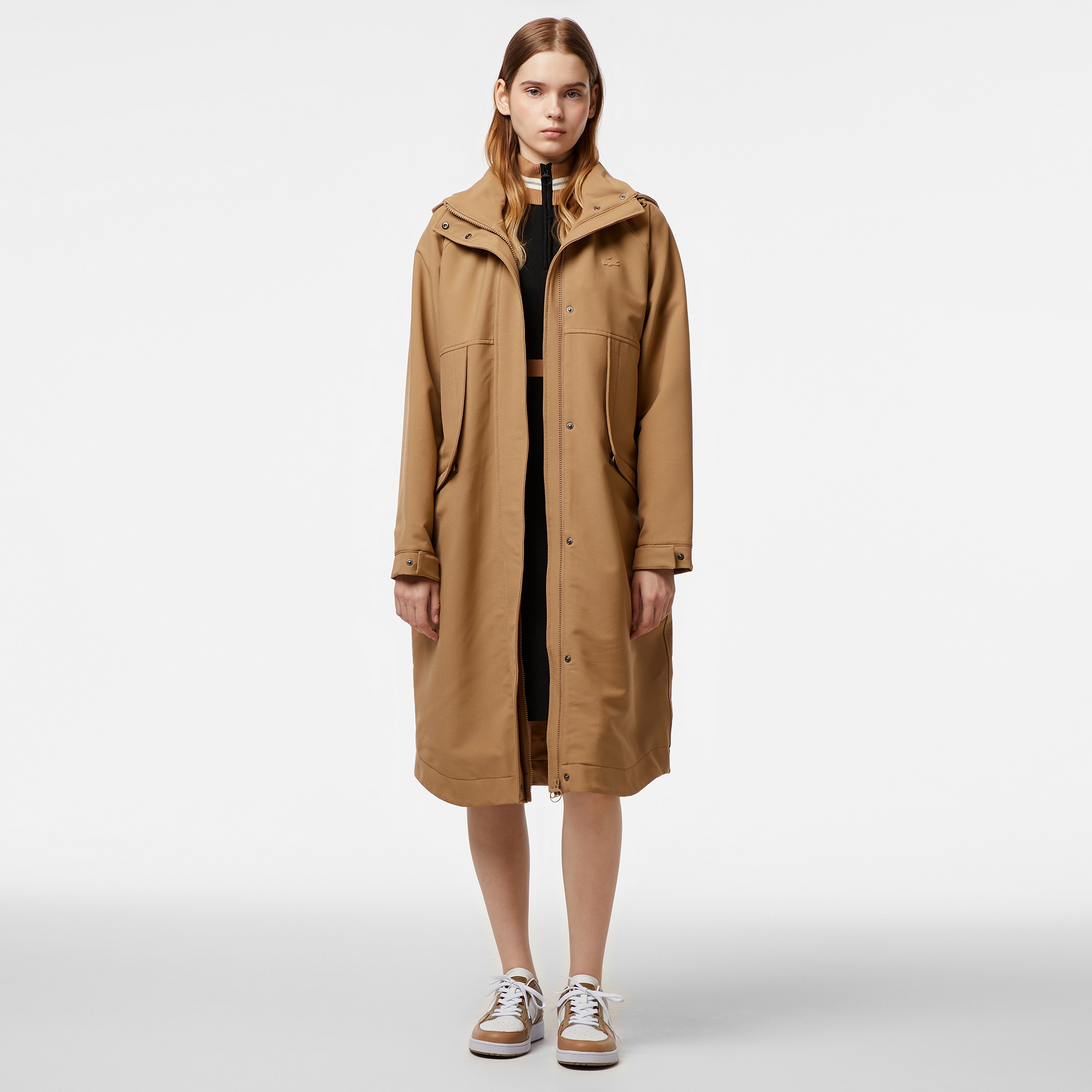 Lacoste Kadın Relaxed Fit Kapüşonlu Kahverengi Yağmurluk