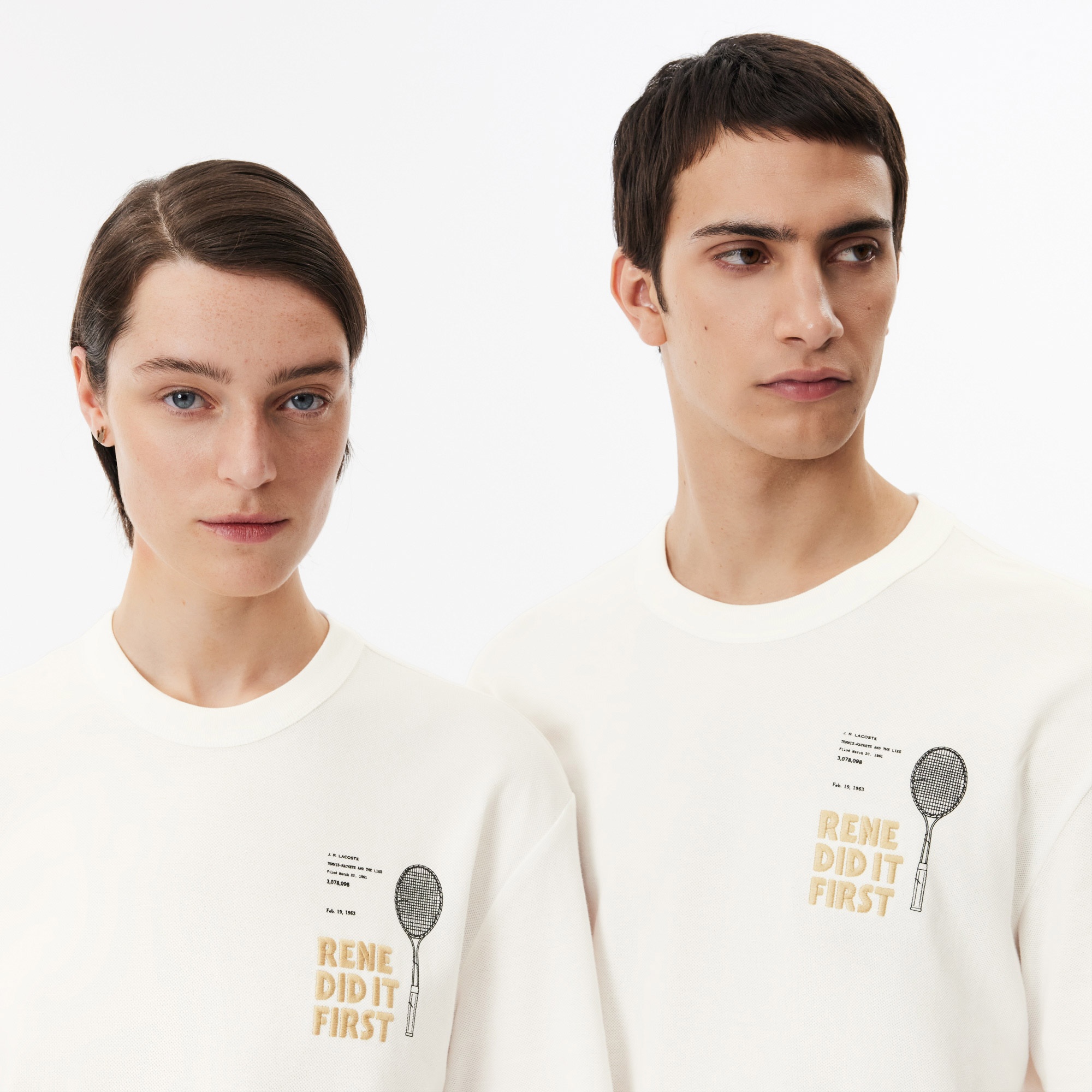 Lacoste Unisex Classic Fit Bisiklet Yaka Baskılı Bej T-Shirt