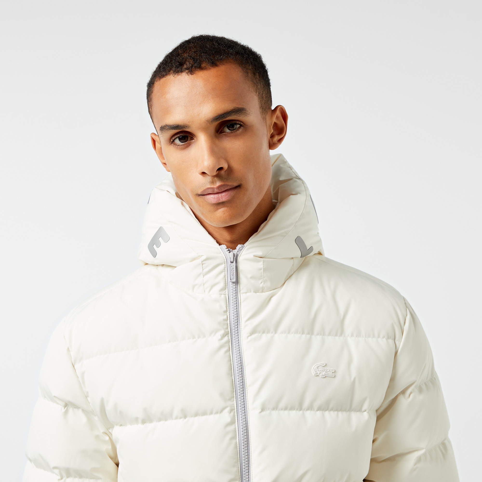 Lacoste Erkek Regular Fit Kapüşonlu Beyaz Şişme Mont