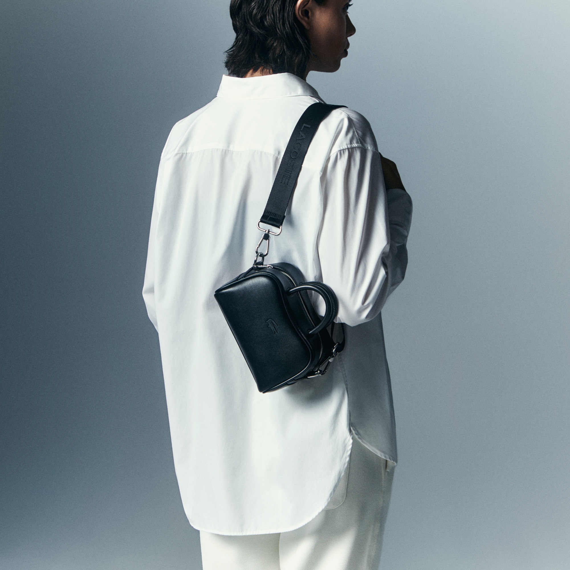 Lacoste Kadın Siyah Postacı Çantası