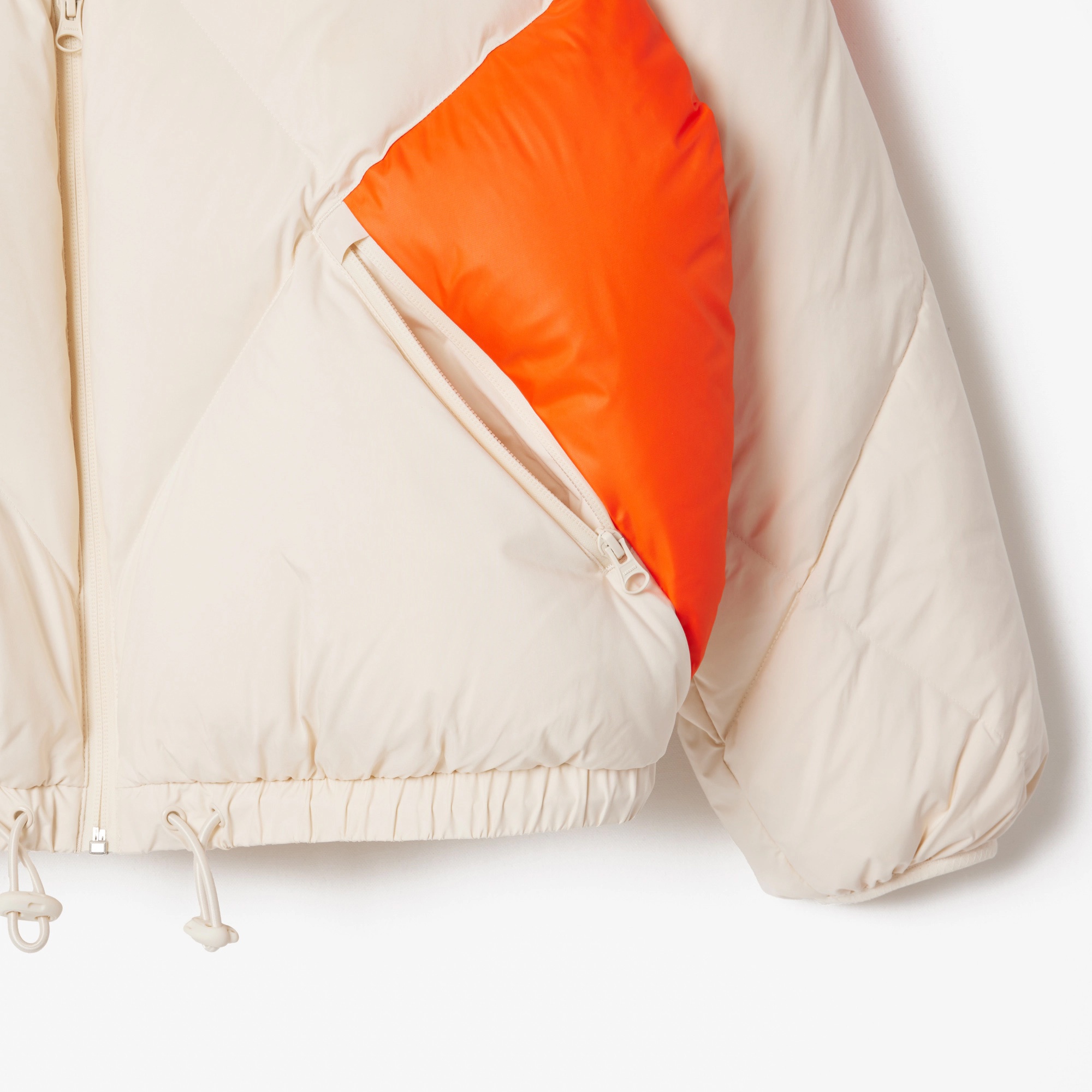 Lacoste Kadın Oversize Fit Kapüşonlu Renk Bloklu Krem Şişme Mont