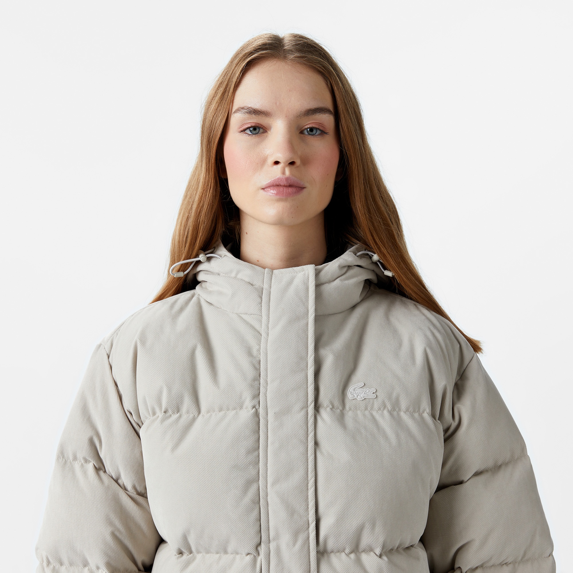 Lacoste Kadın Relaxed Fit Kapüşonlu Gri Şişme Mont