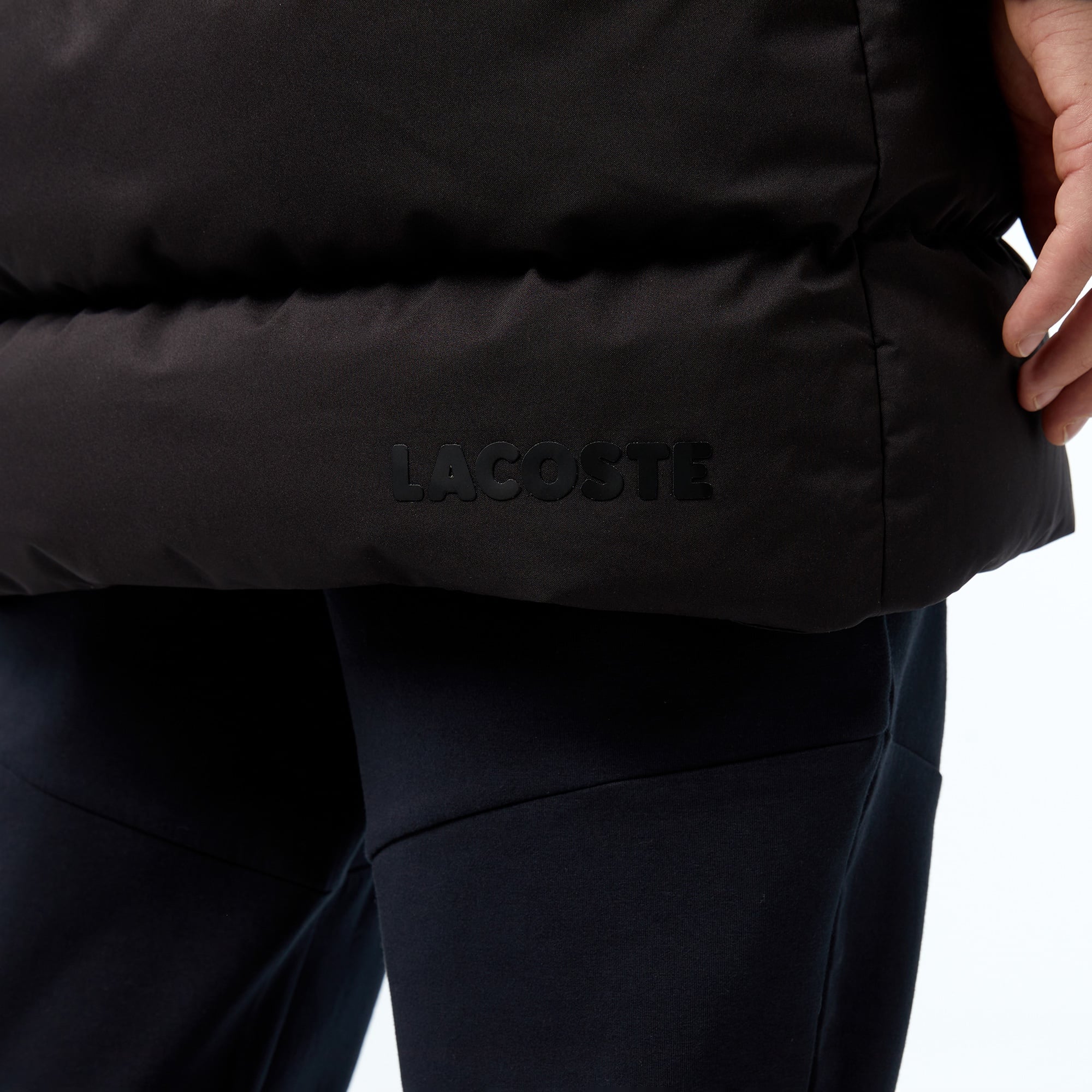 Lacoste Erkek Kapüşonlu Siyah Şişme Mont