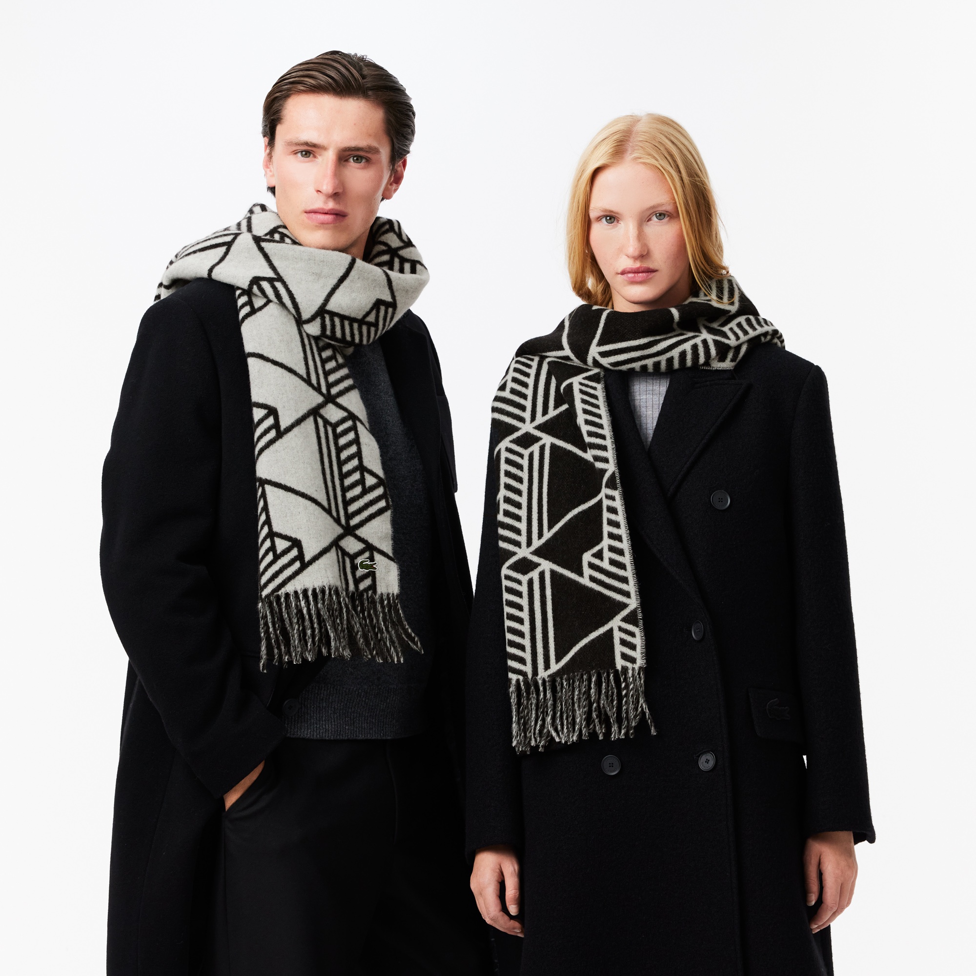 Lacoste Unisex Monogram Çift Taraflı Siyah Atkı