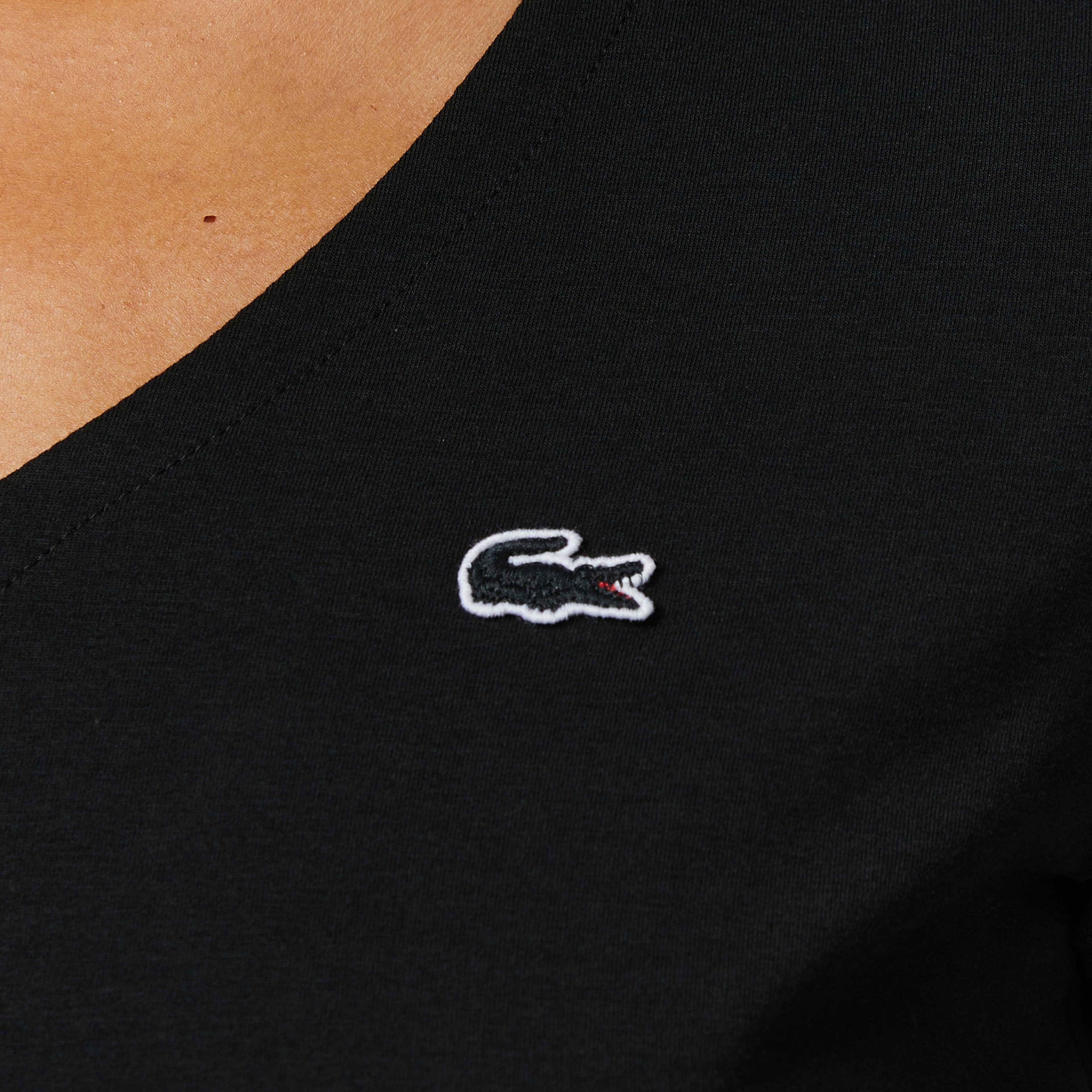 Kadın Slim Fit V Yaka Siyah T-Shirt