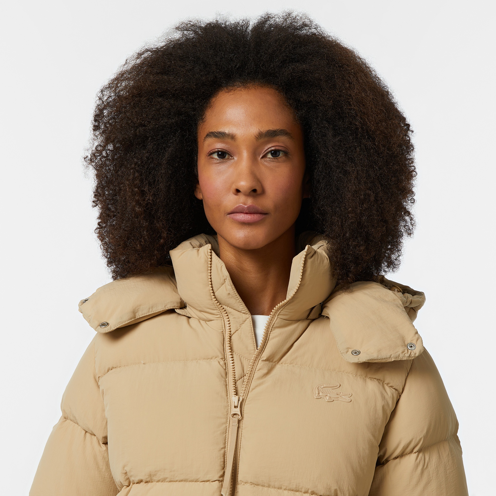 Lacoste Kadın Relaxed Fit Kapüşonlu Kahverengi Şişme Mont