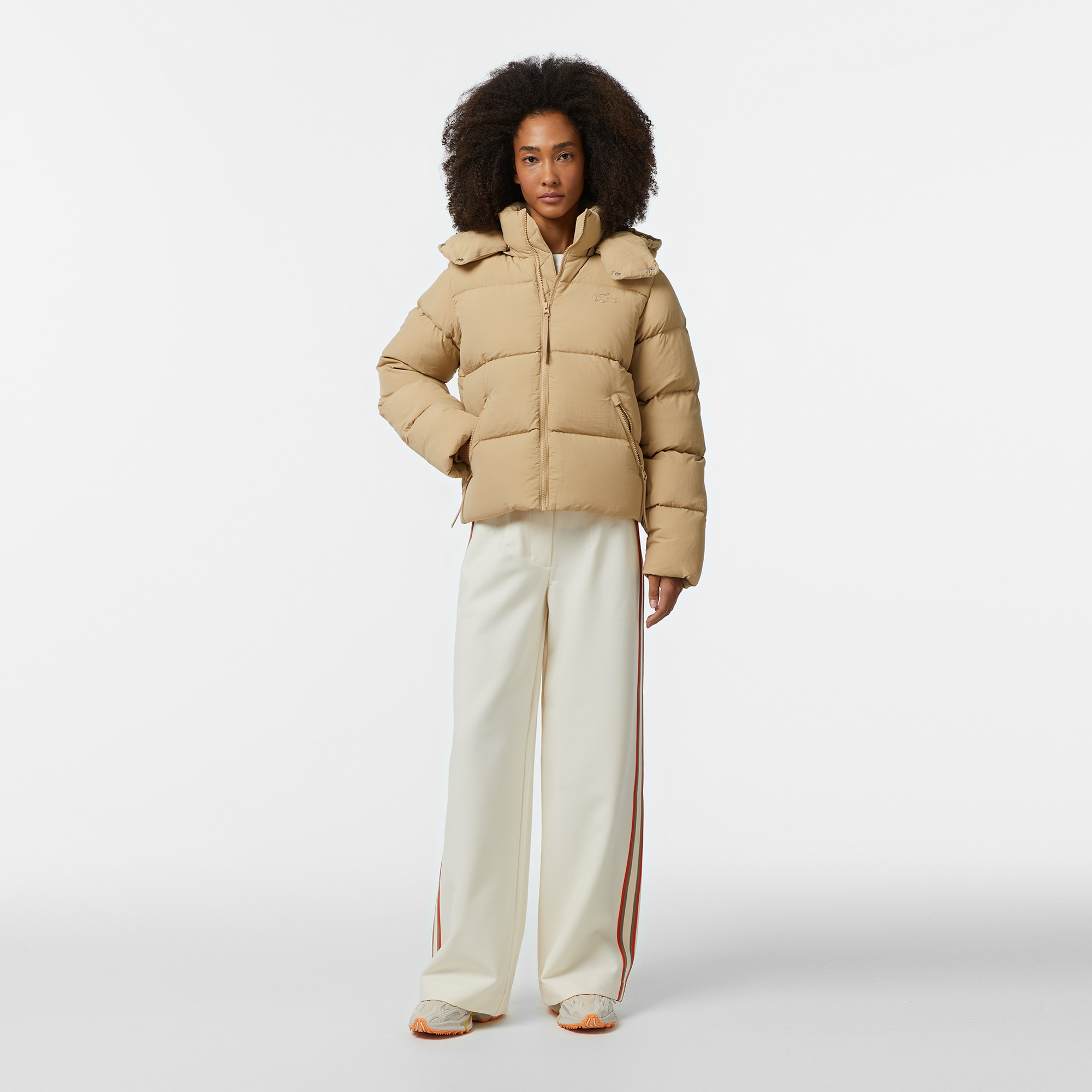 Lacoste Kadın Relaxed Fit Kapüşonlu Kahverengi Şişme Mont