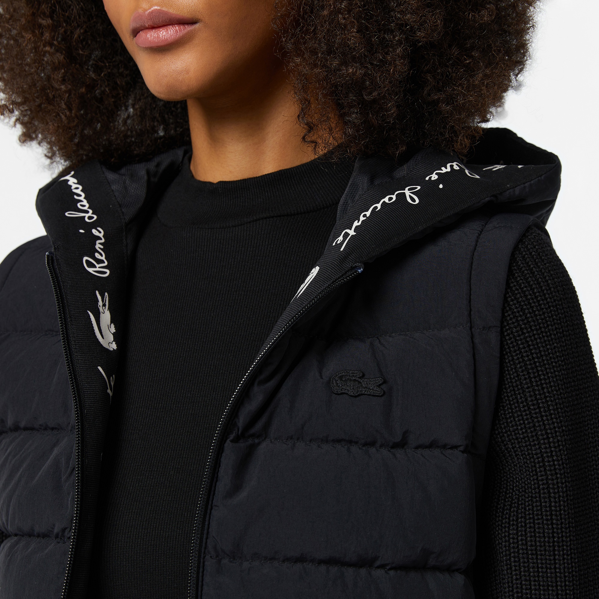 Lacoste Kadın Regular Fit Kapüşonlu Siyah Mont