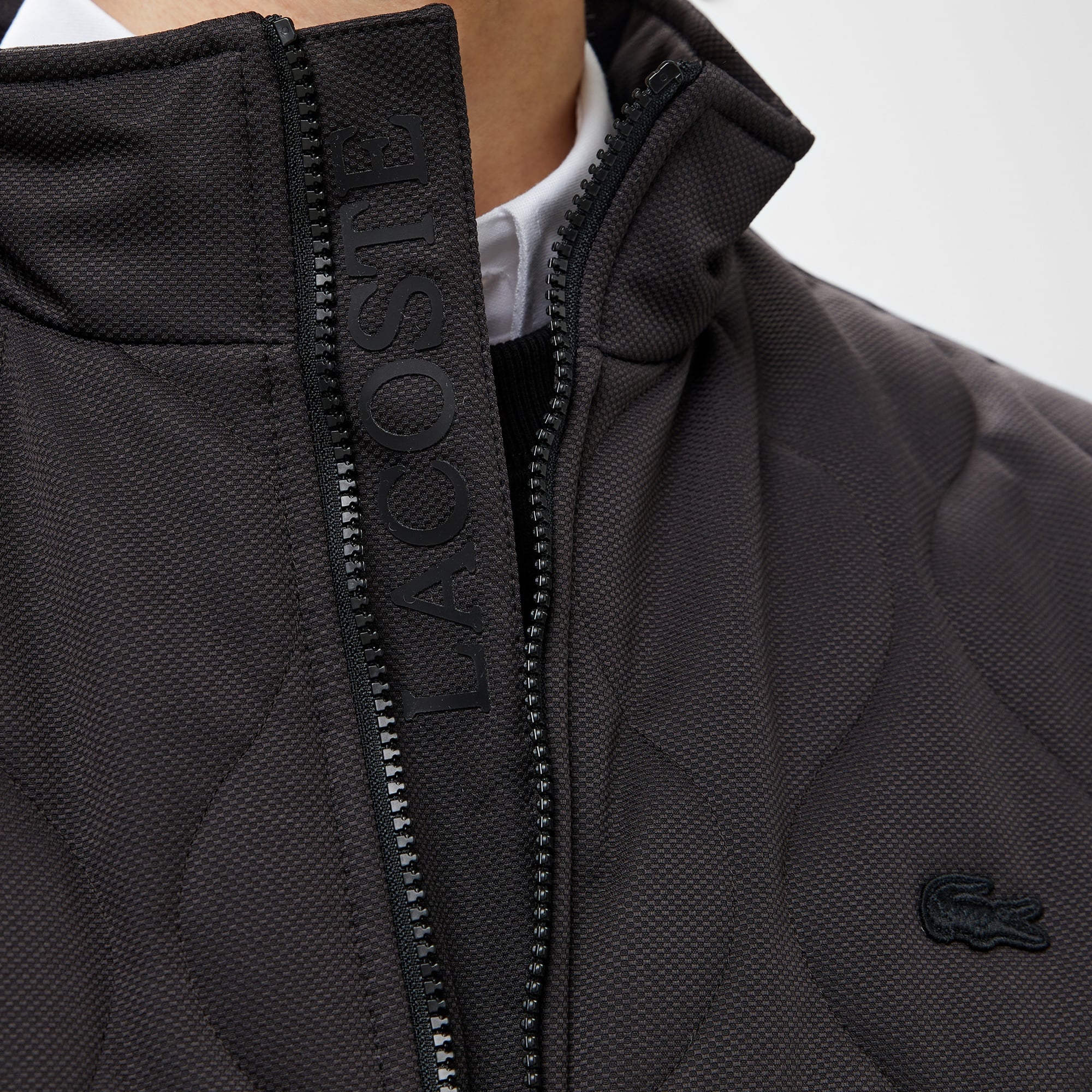 Lacoste Erkek Relaxed Fit Dik Yaka Kapitone Siyah Mont