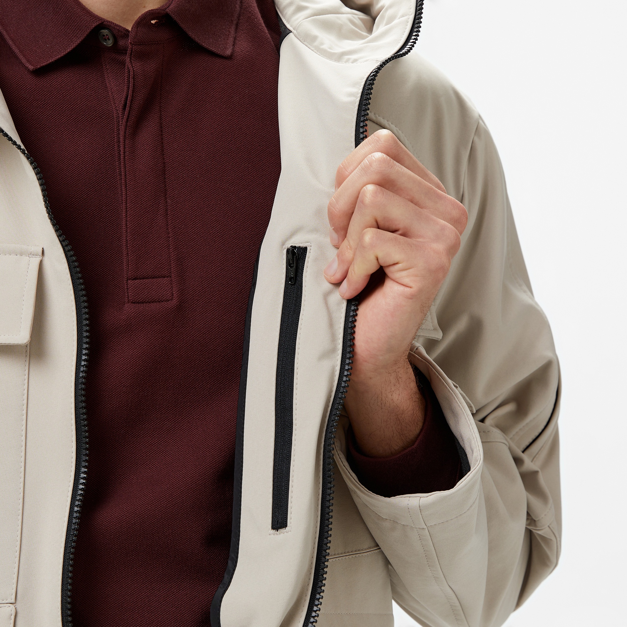 Lacoste Erkek Relaxed Fit Kapüşonlu Baskılı Krem Yağmurluk