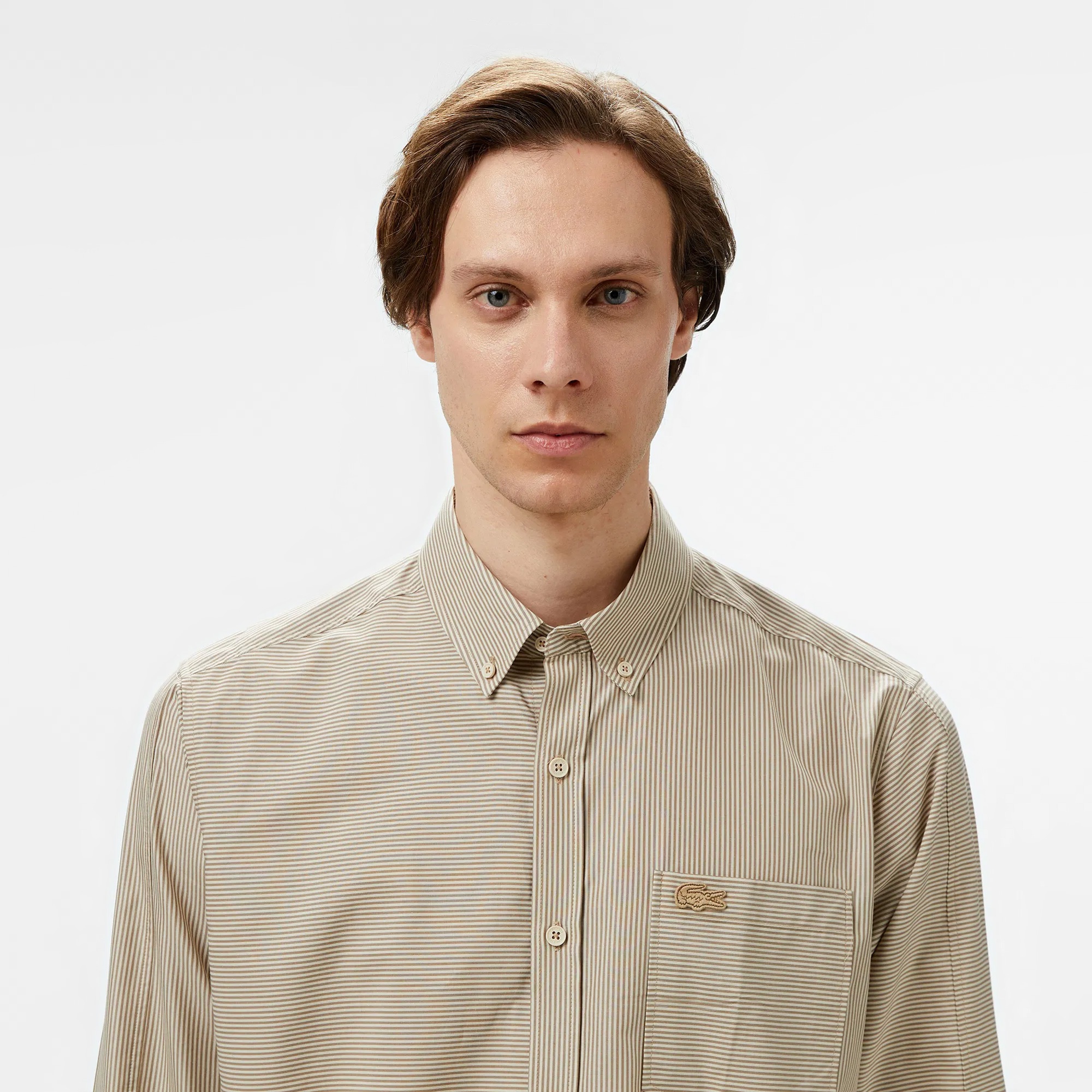 Lacoste Erkek Relaxed Fit Düğmeli Yaka Çizgili Bej Gömlek