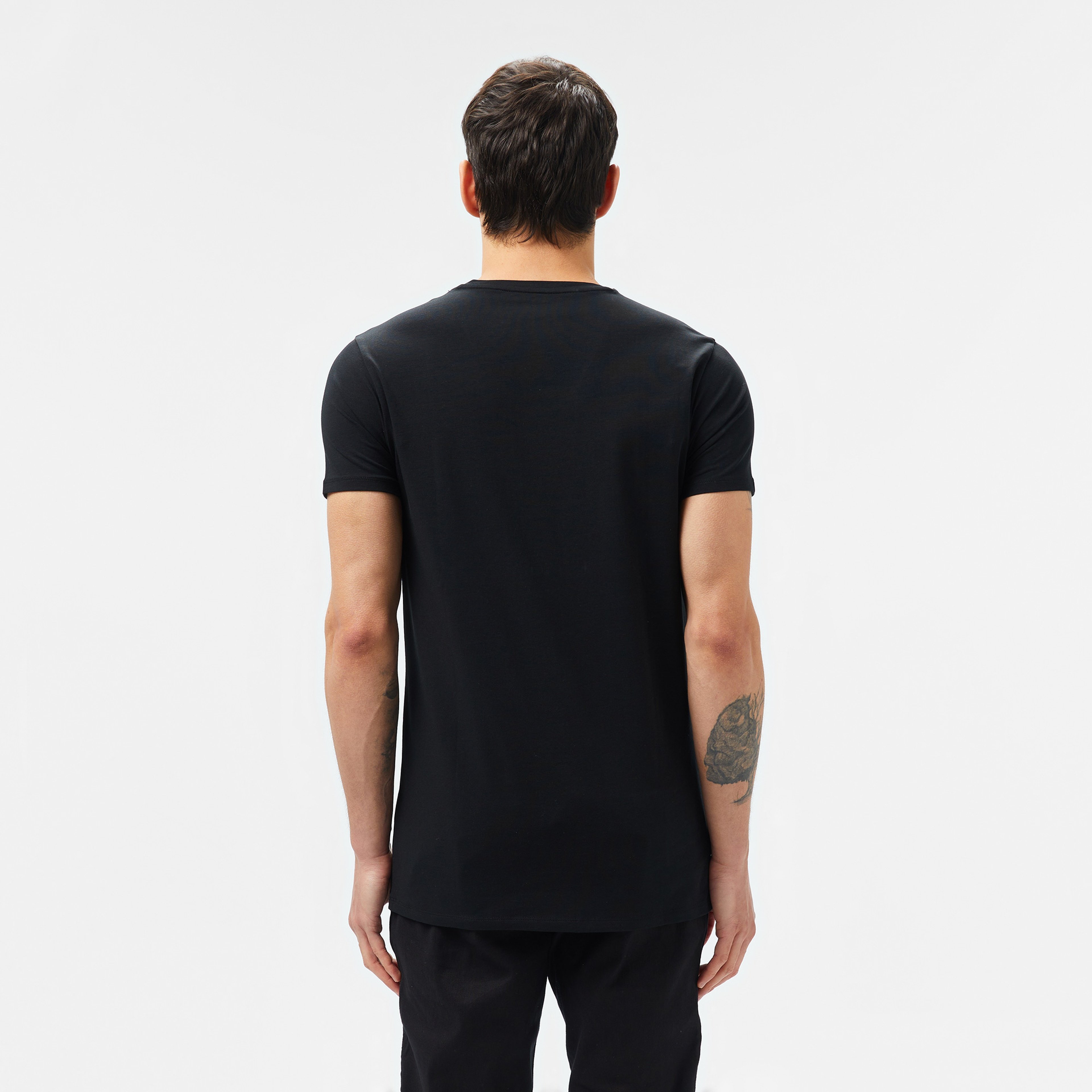 Erkek Slim Fit V Yaka Siyah T-Shirt