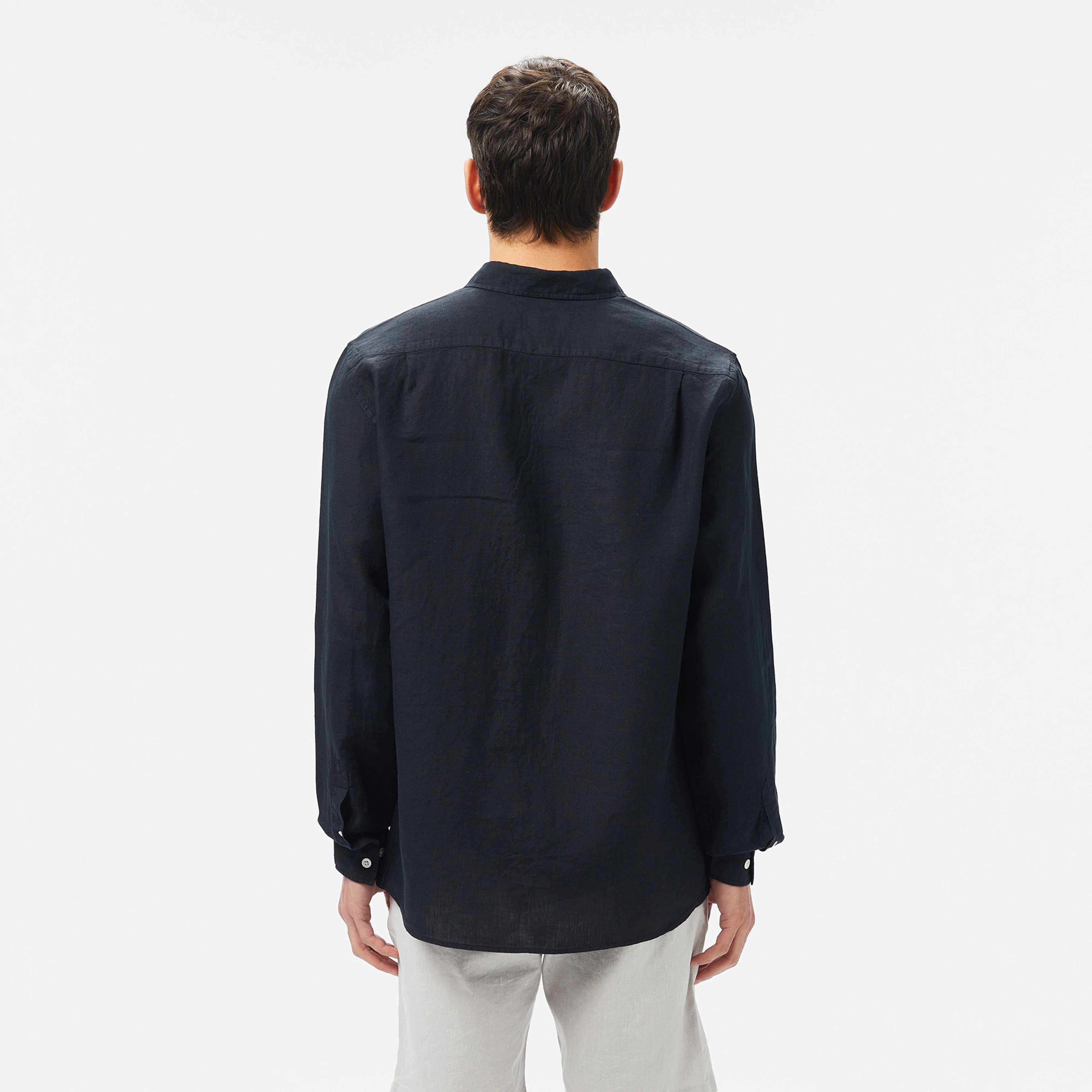 Erkek Regular Fit Düğmeli Yaka Keten Siyah Gömlek