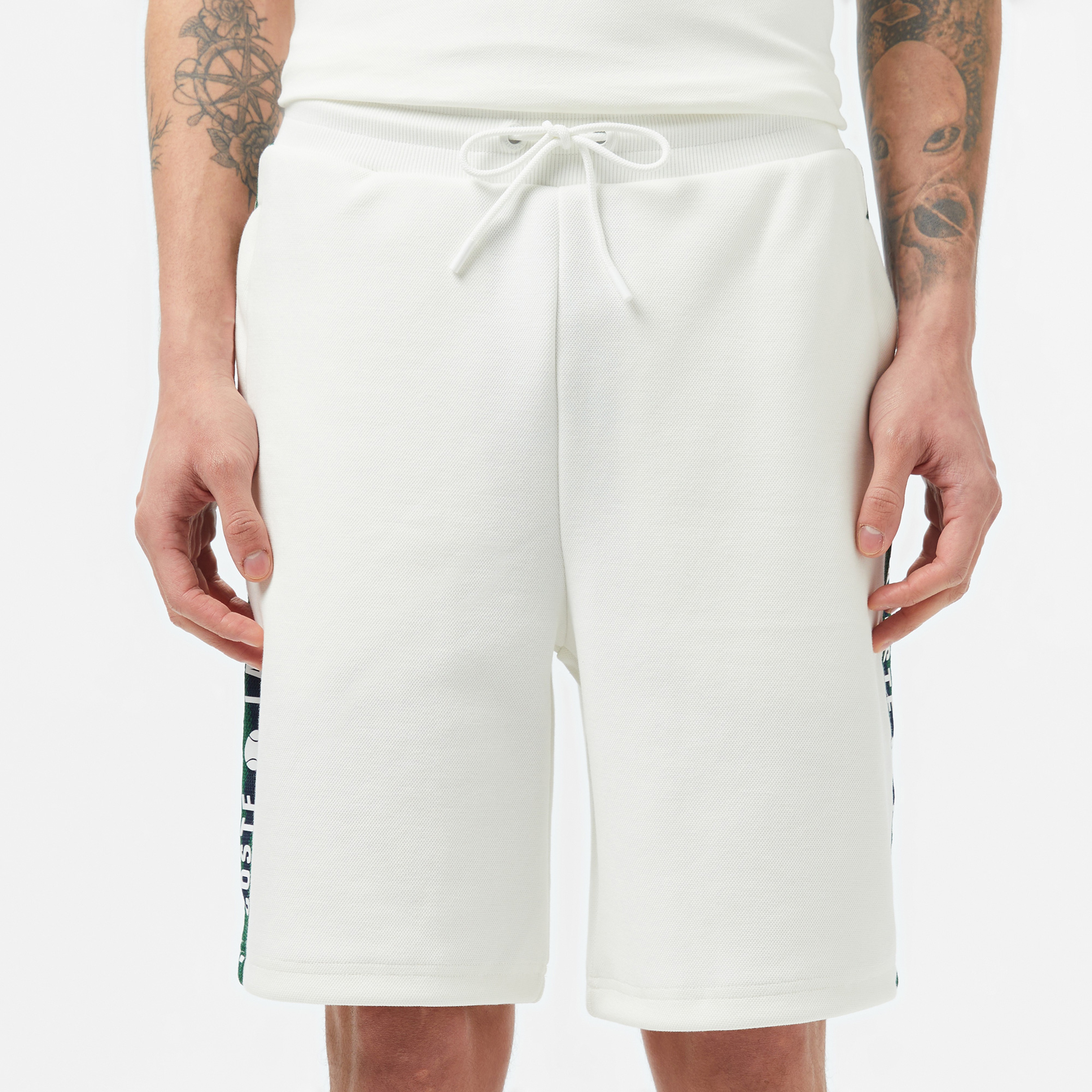 Lacoste Erkek Regular Fit Baskılı Beyaz Şort Lacoste Erkek Regular Fit Baskılı Beyaz Şort