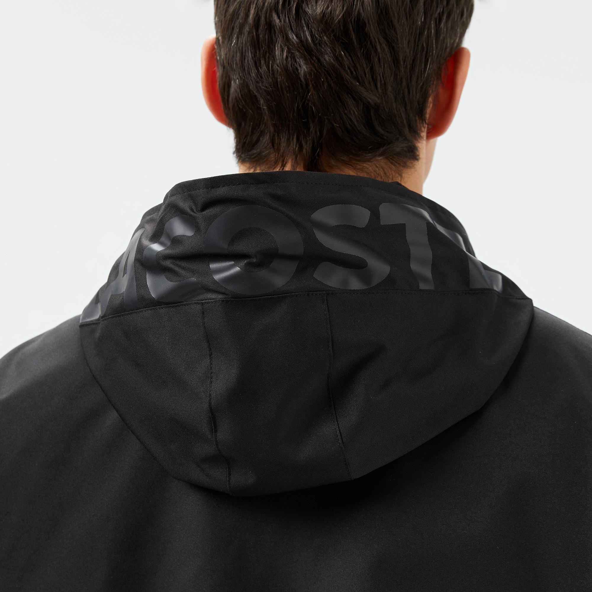 Lacoste Erkek Regular Fit Kapüşonlu Baskılı Siyah Yağmurluk