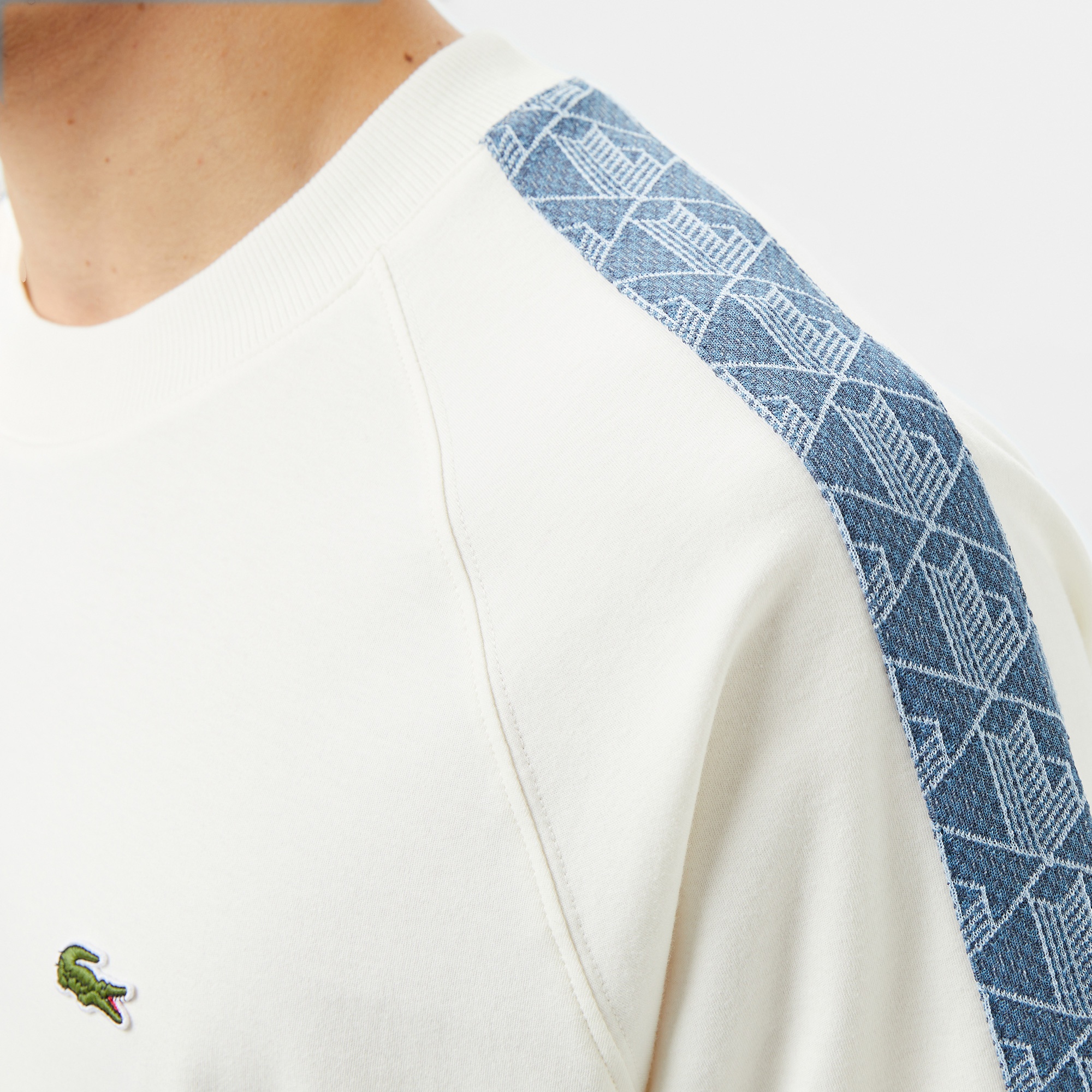 Lacoste Erkek Oversize Fit Bisiklet Yaka Baskılı Beyaz T-Shirt