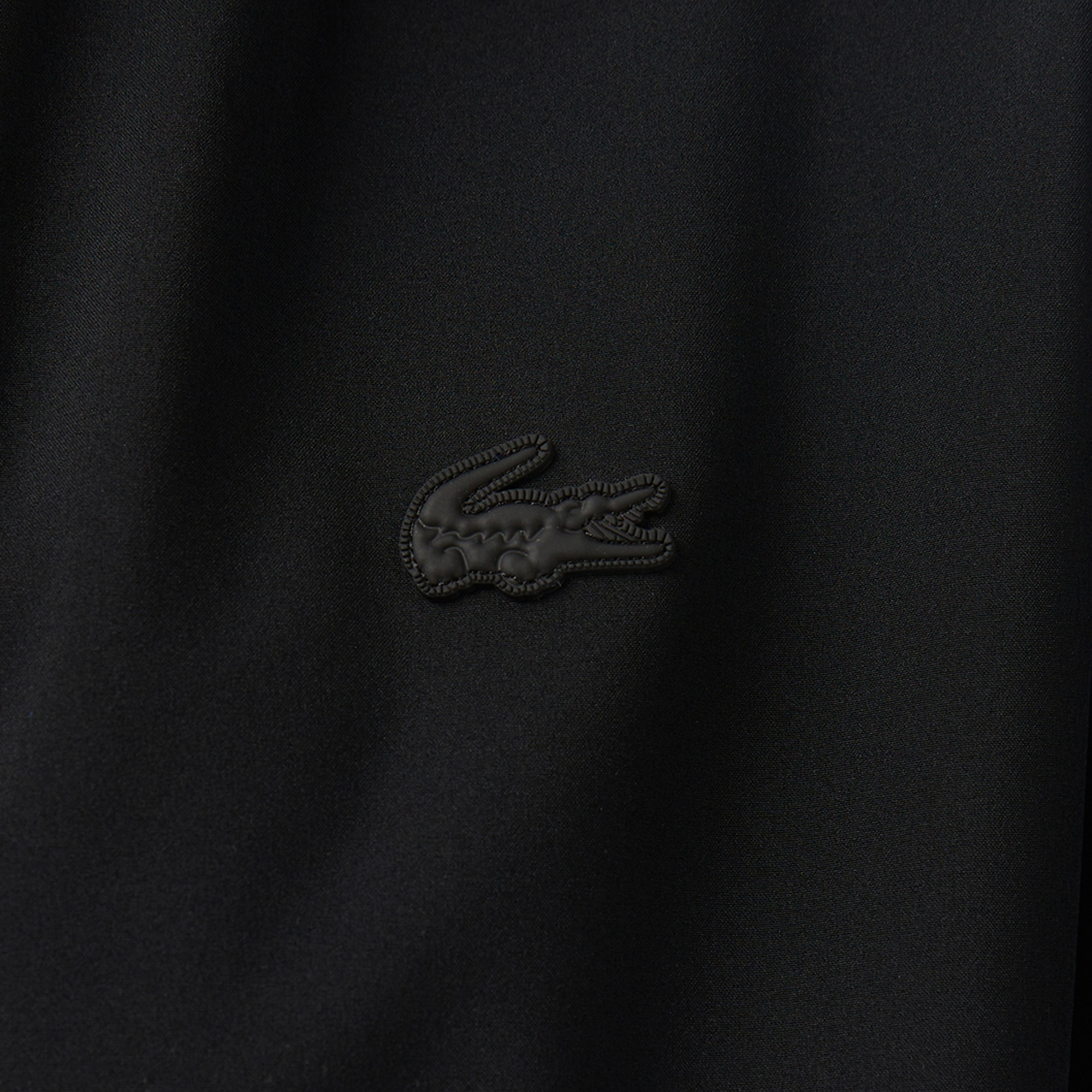 Lacoste Kadın Relaxed Fit Kapüşonlu Siyah Yağmurluk