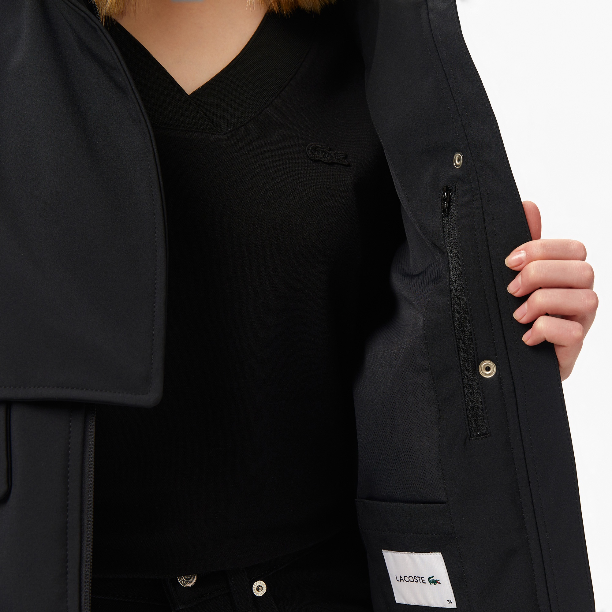 Lacoste Kadın Relaxed Fit Kapüşonlu Siyah Yağmurluk