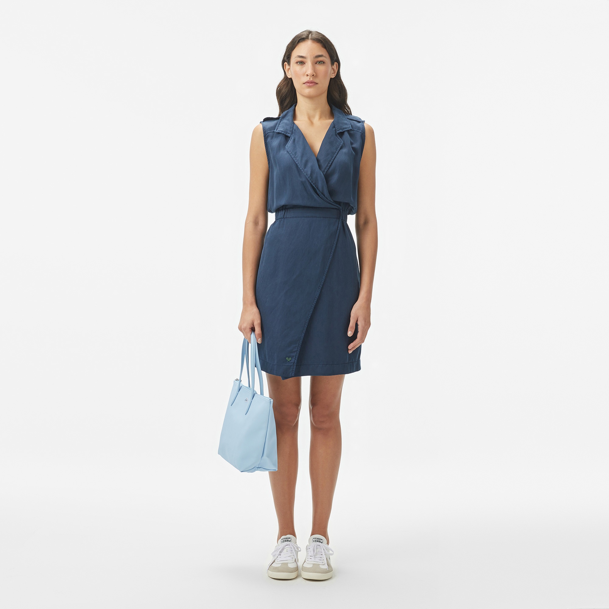 Lacoste Kadın Classic Fit Kolsuz Lacivert Elbise