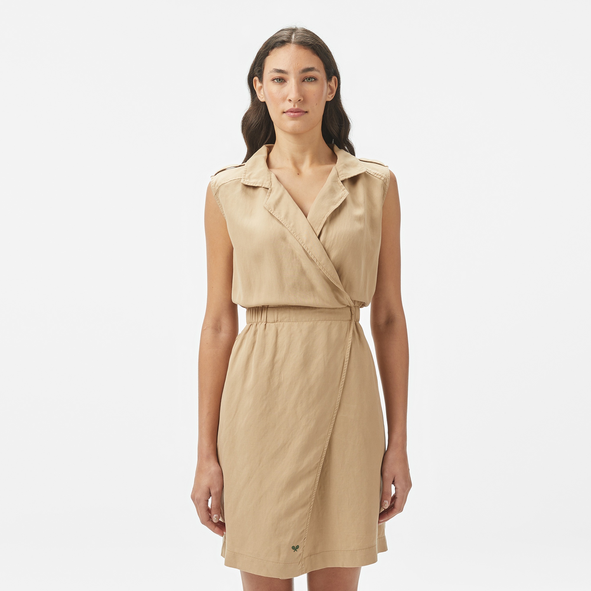 Lacoste Kadın Classic Fit Kolsuz Bej Elbise