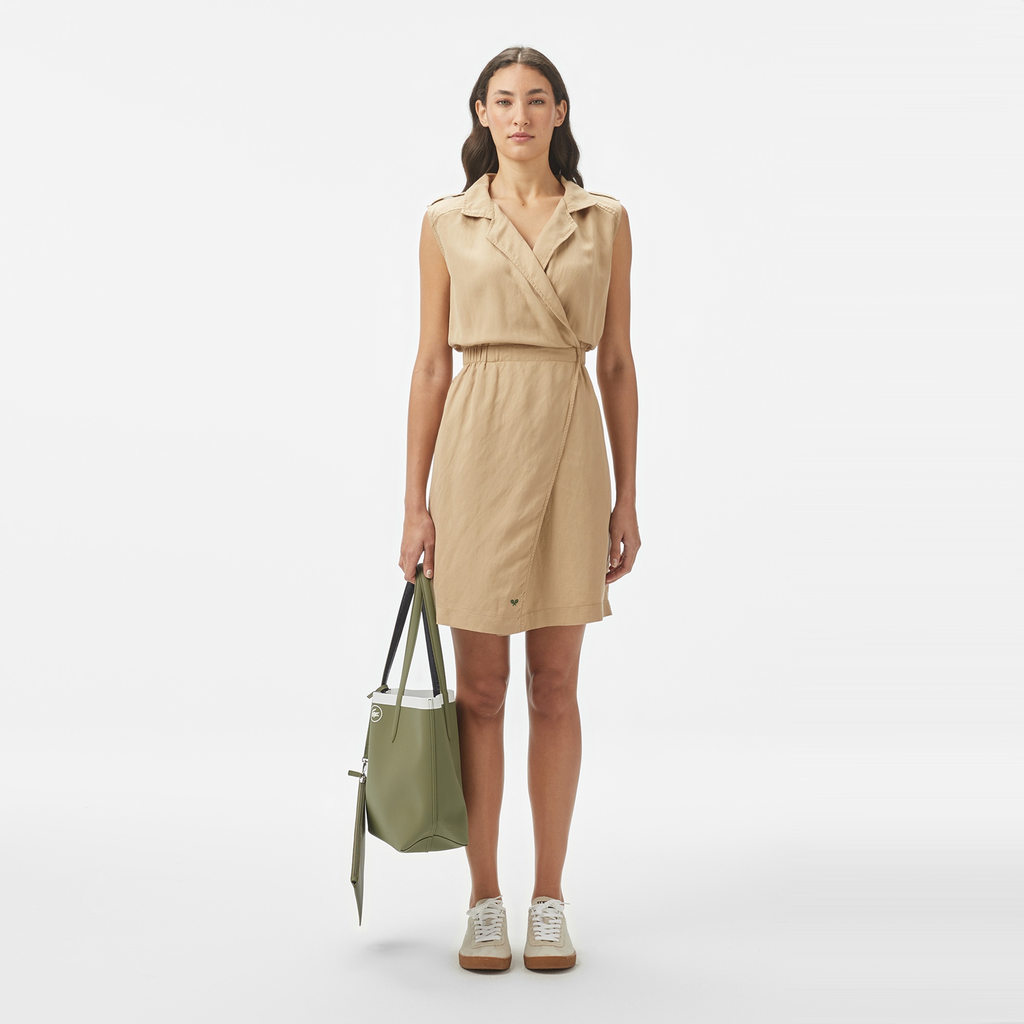 Lacoste Kadın Classic Fit Kolsuz Bej Elbise