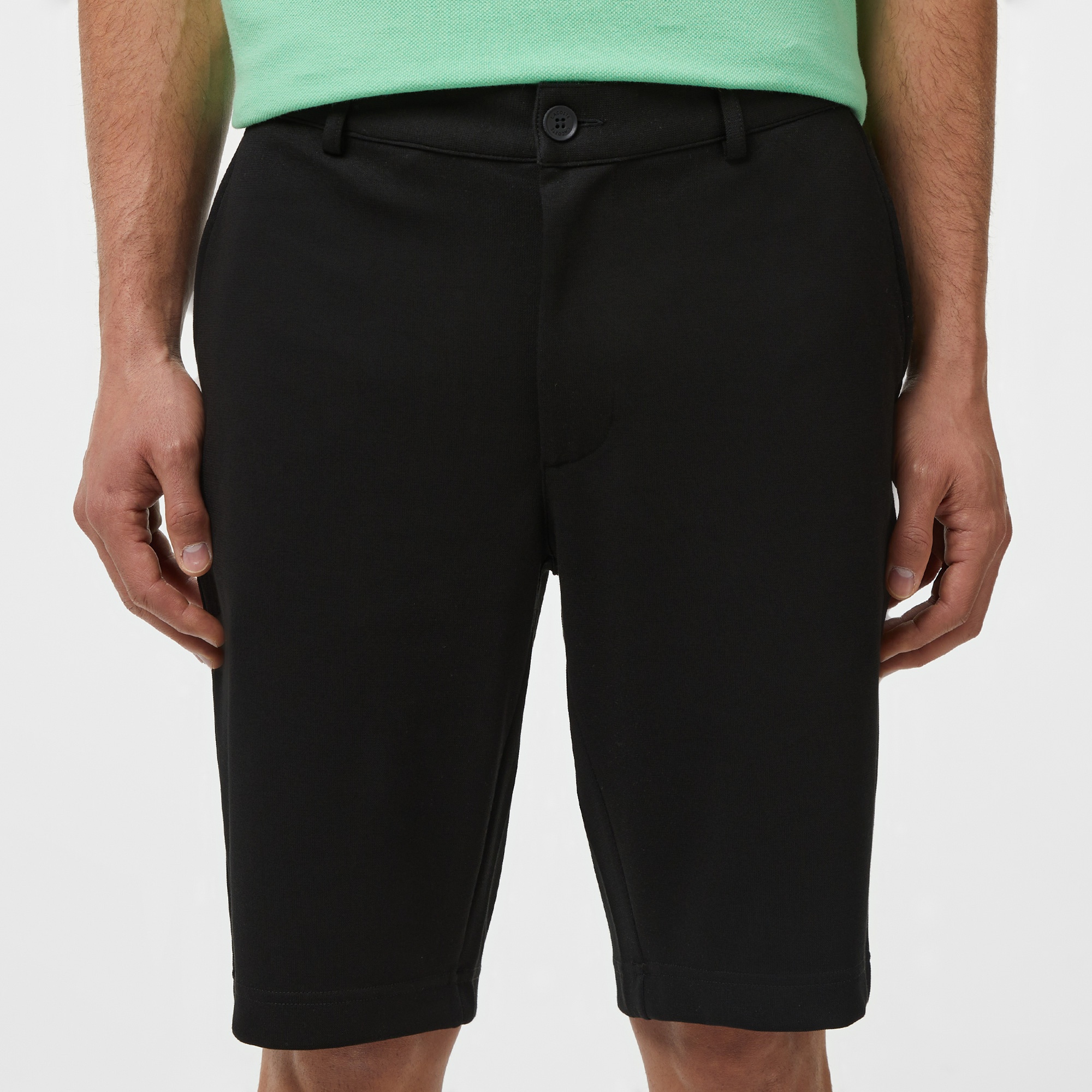 Lacoste Erkek Tapered Fit Siyah Bermuda Şort