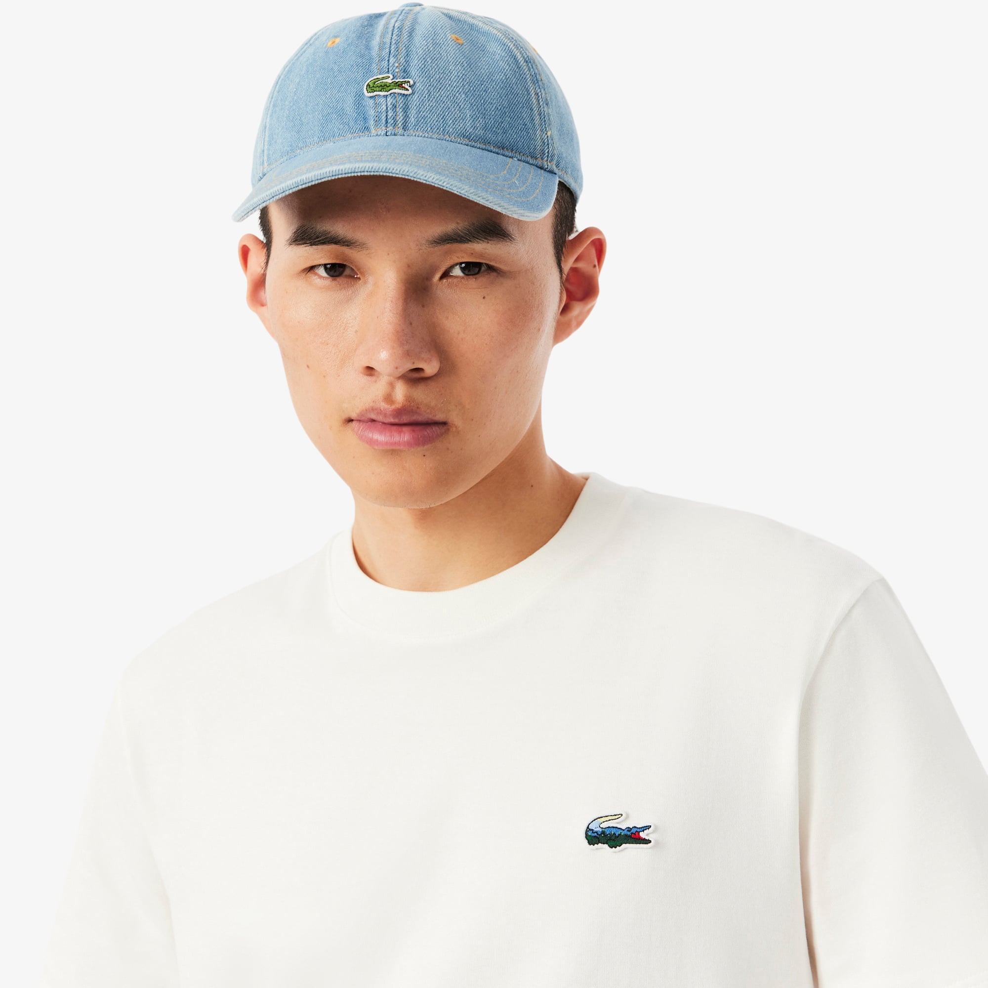 Lacoste Erkek Classic Fit Bisiklet Yaka Beyaz T-Shirt görsel 2