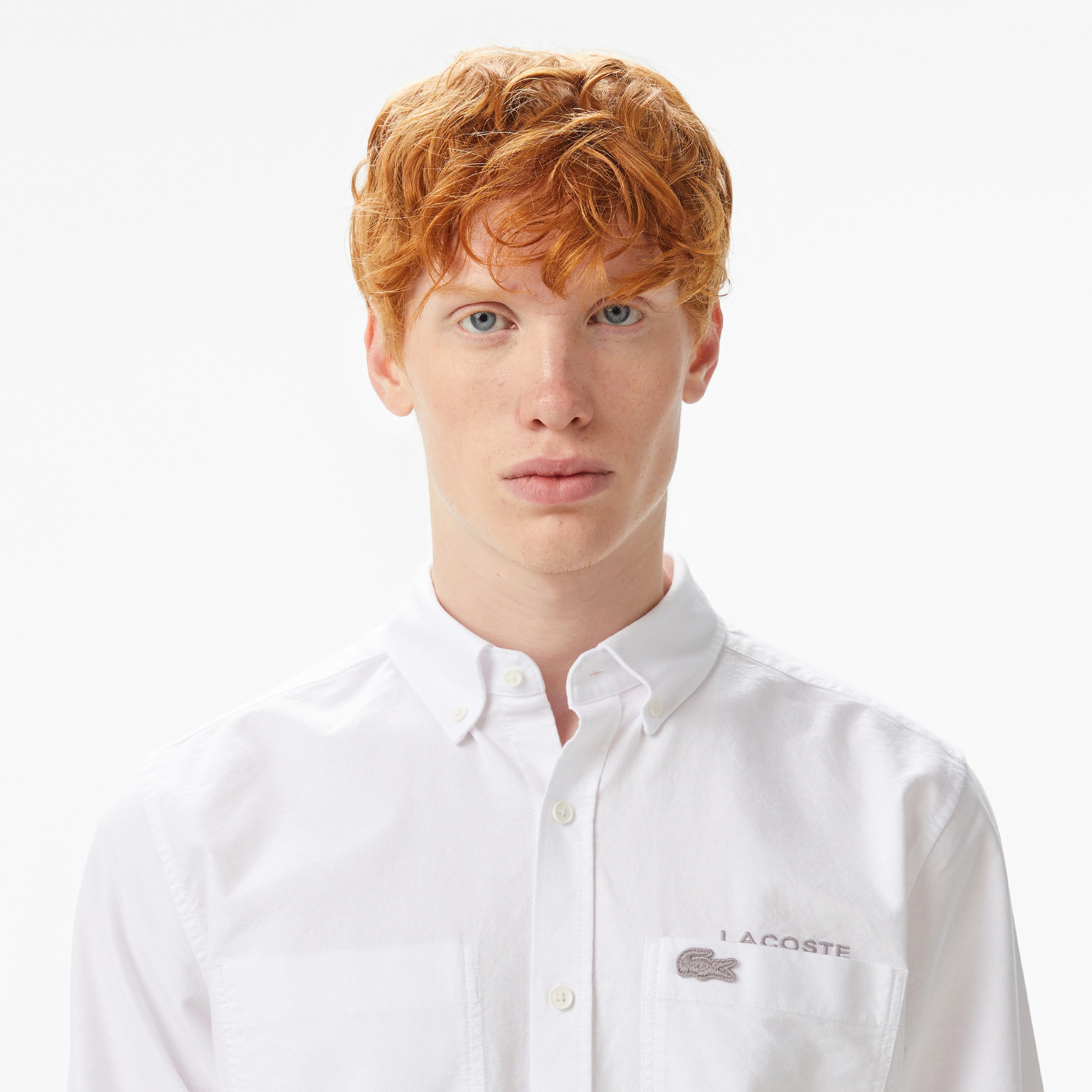 Erkek Regular Fit Düğmeli Yaka Beyaz Gömlek Erkek Regular Fit Düğmeli Yaka Beyaz Gömlek