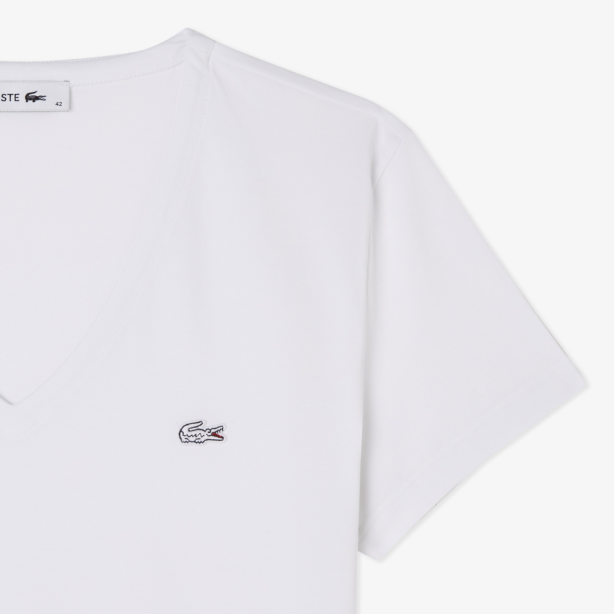 Lacoste Kadın Slim Fit V Yaka Beyaz T-Shirt görsel 4
