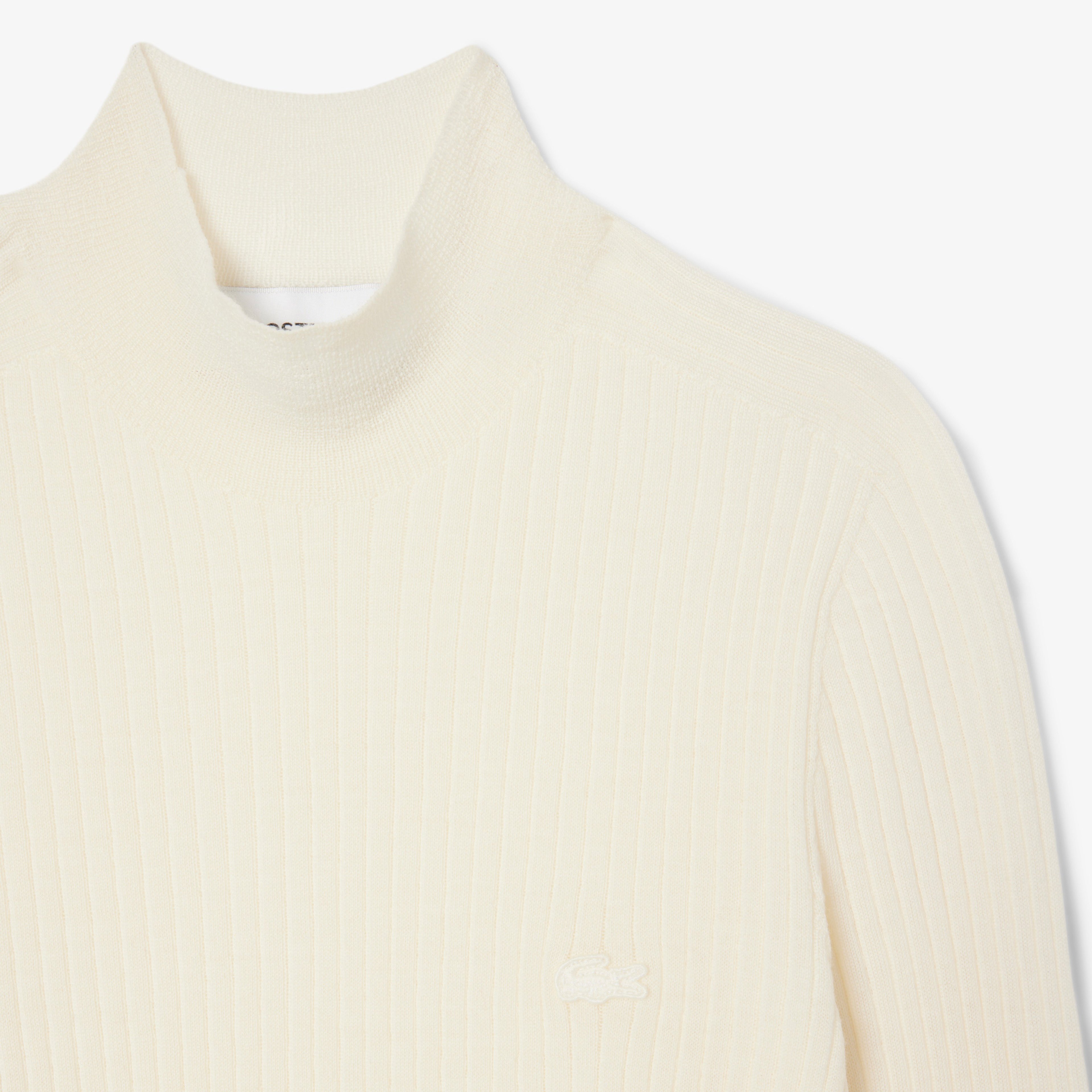 Kadın Slim Fit Dik Yaka Beyaz Kazak