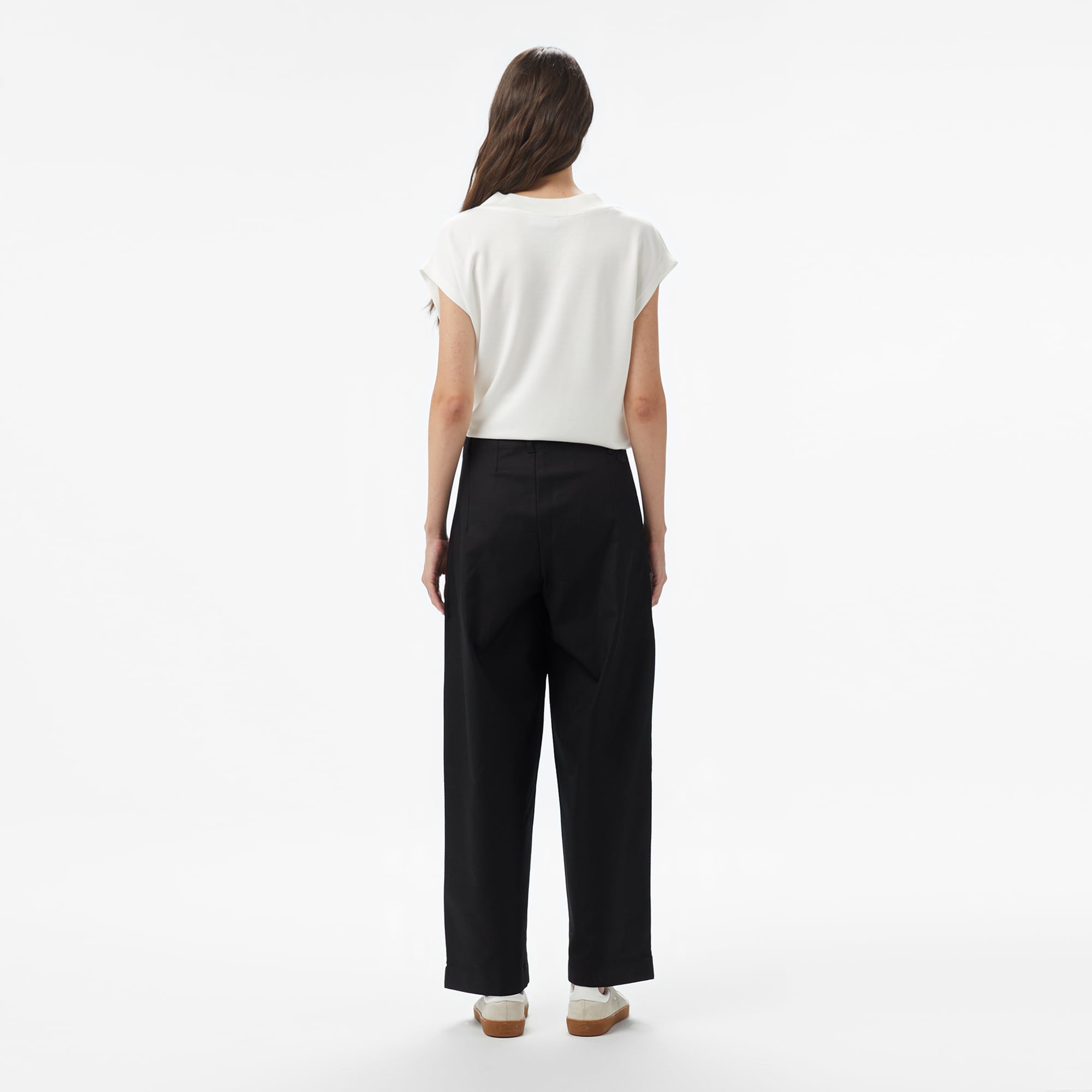 Lacoste Kadın Relaxed Fit Siyah Chino Pantolon görsel 2