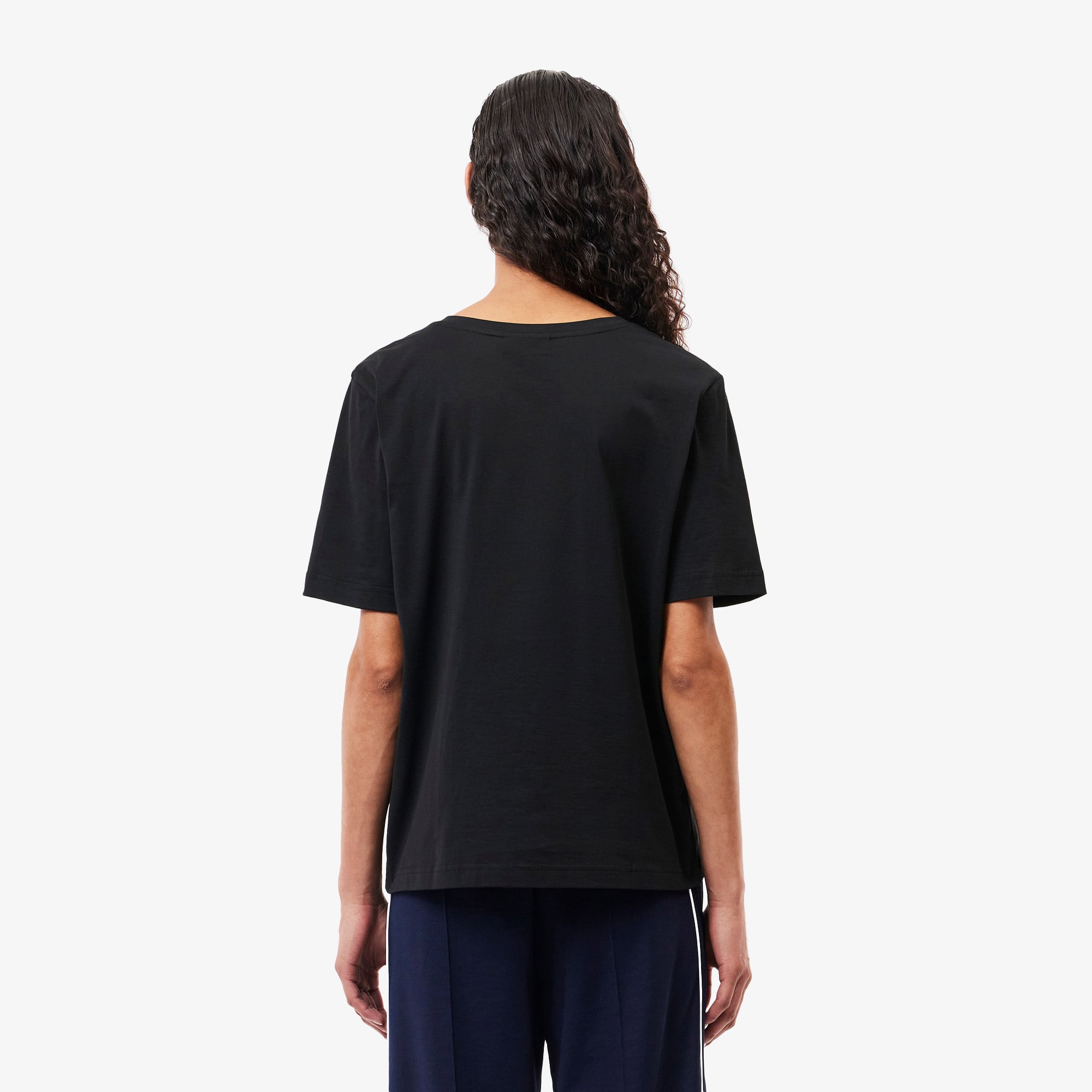 Lacoste Kadın Relaxed Fit V Yaka Siyah T-Shirt görsel 3