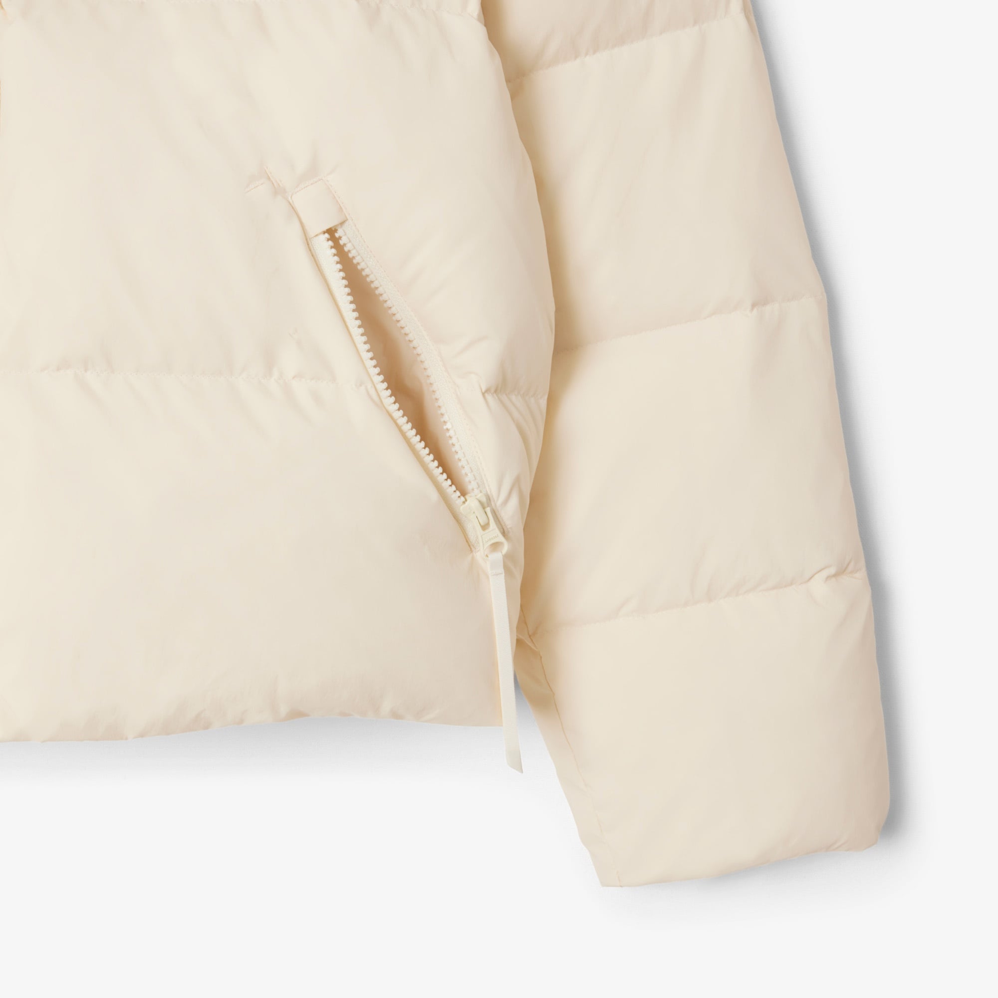 Kadın Relaxed Fit Kapüşonlu Krem Şişme Mont