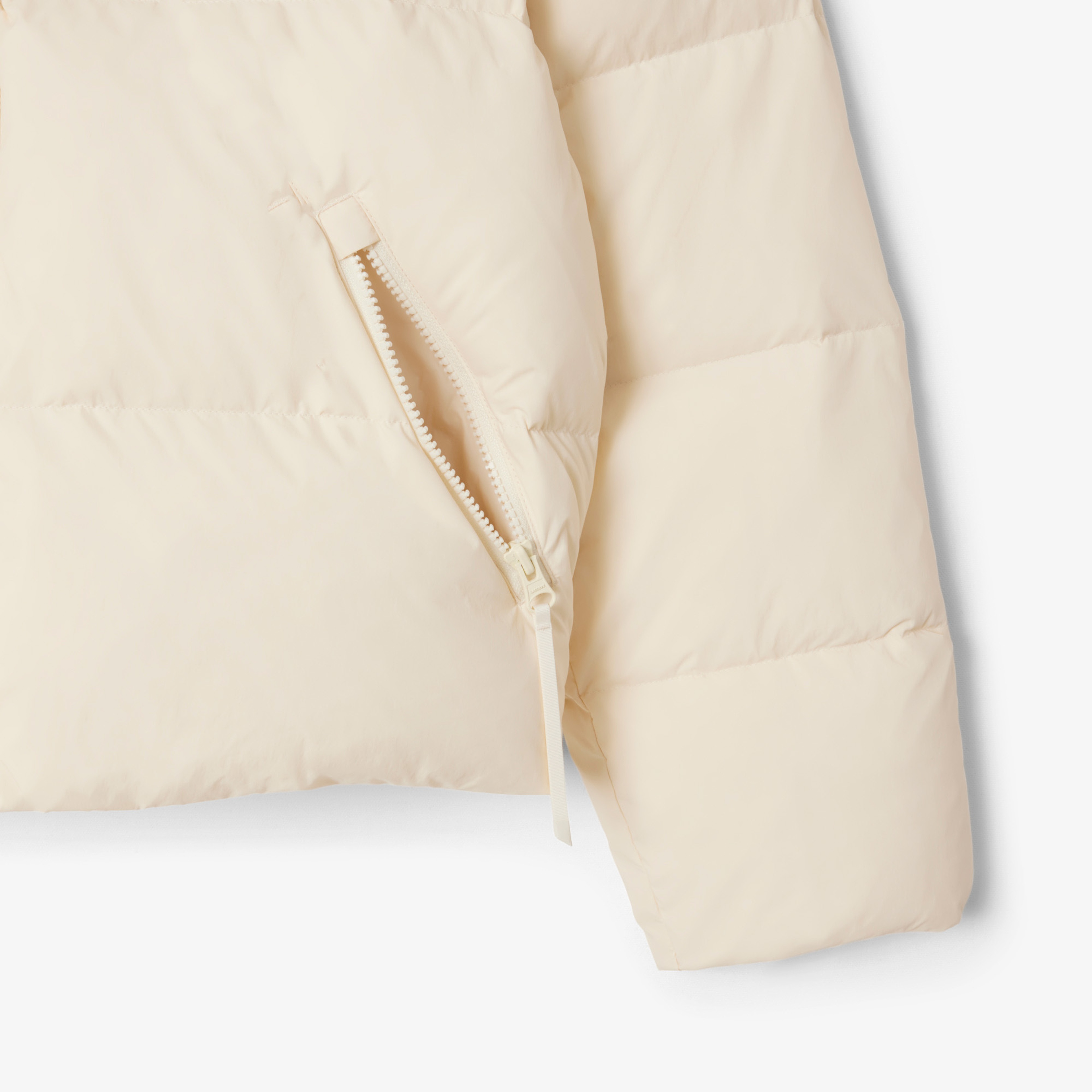 Kadın Relaxed Fit Kapüşonlu Krem Şişme Mont