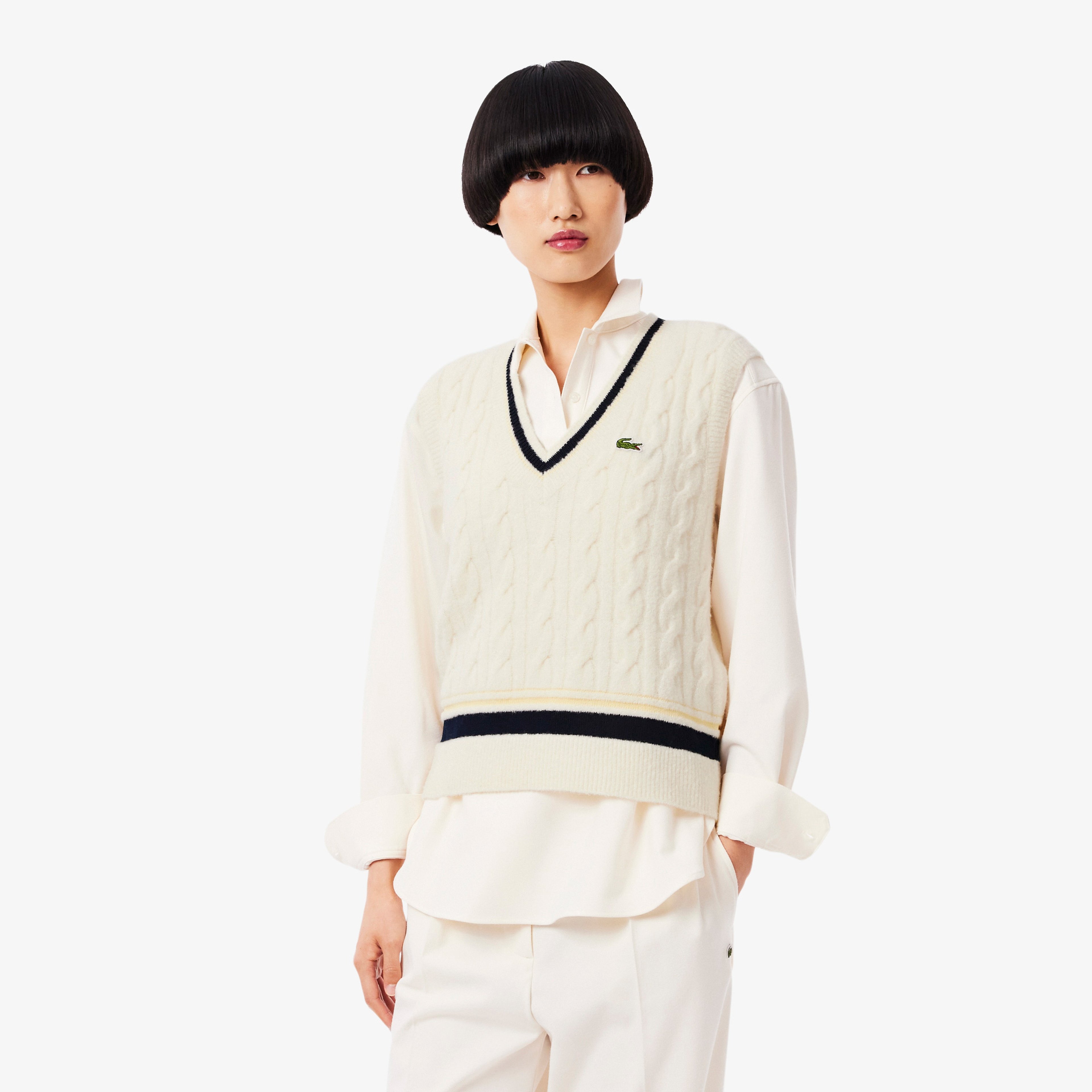 Kadın Classic Fit V Yaka Krem Süveter