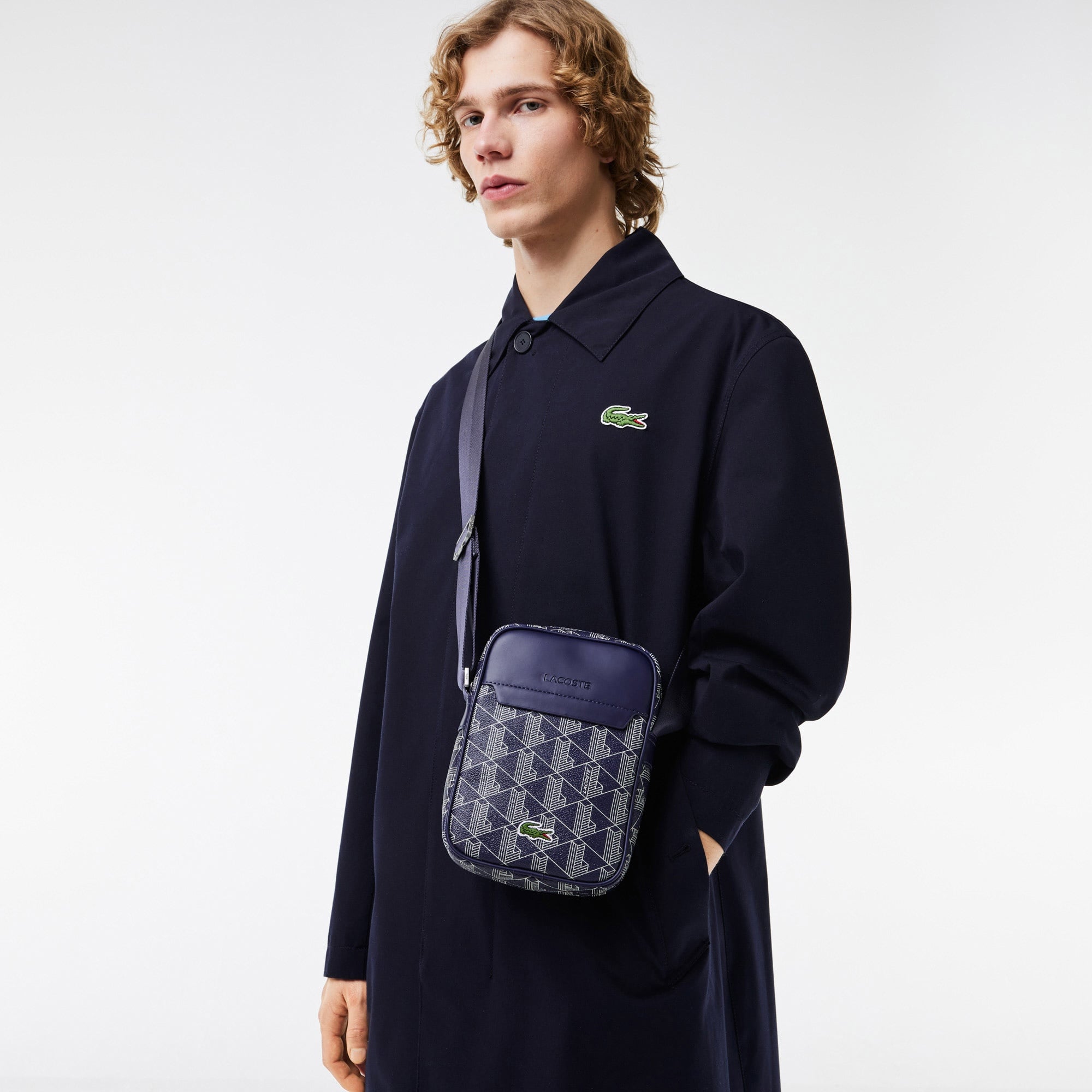 Lacoste The Blend Erkek Monogram Lacivert Postacı Çantası